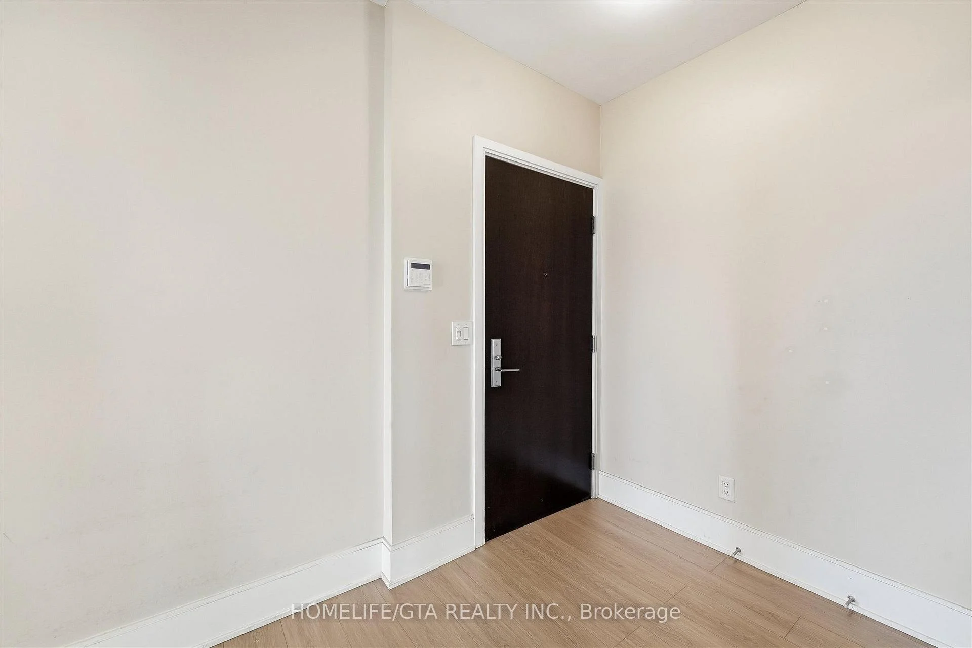 Photo 19 of Unit 1914, 70 Roehampton Avenue, Toronto, Mount Pleasant West — HOMEH