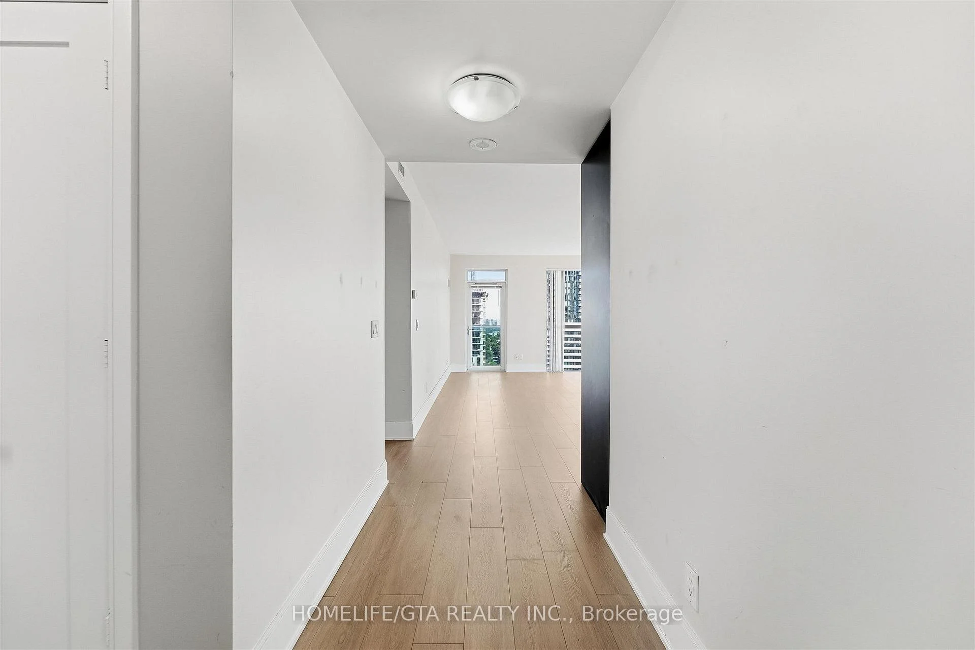 Photo 22 of Unit 1914, 70 Roehampton Avenue, Toronto, Mount Pleasant West — HOMEH