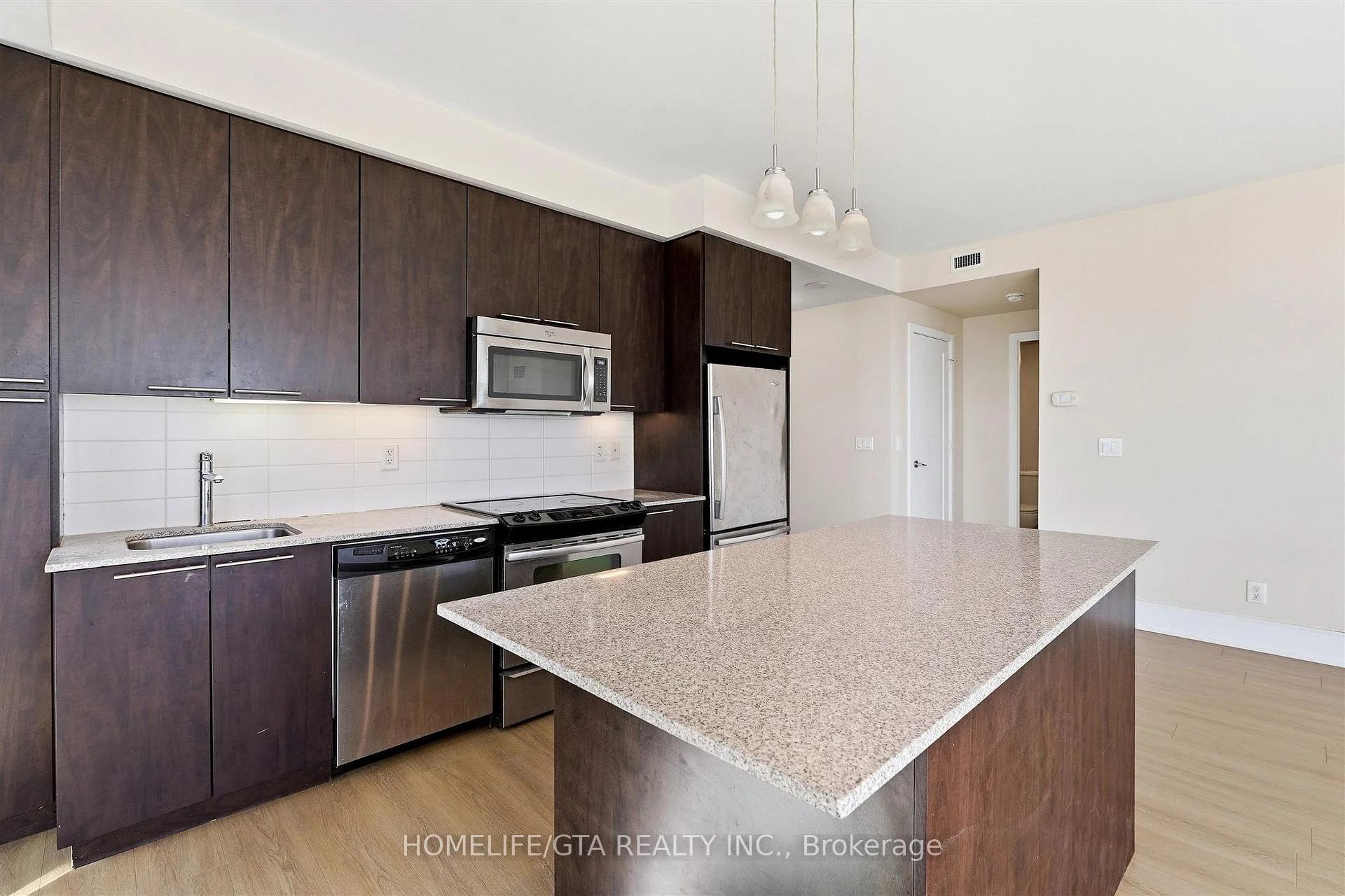 Photo 29 of Unit 1914, 70 Roehampton Avenue, Toronto, Mount Pleasant West — HOMEH