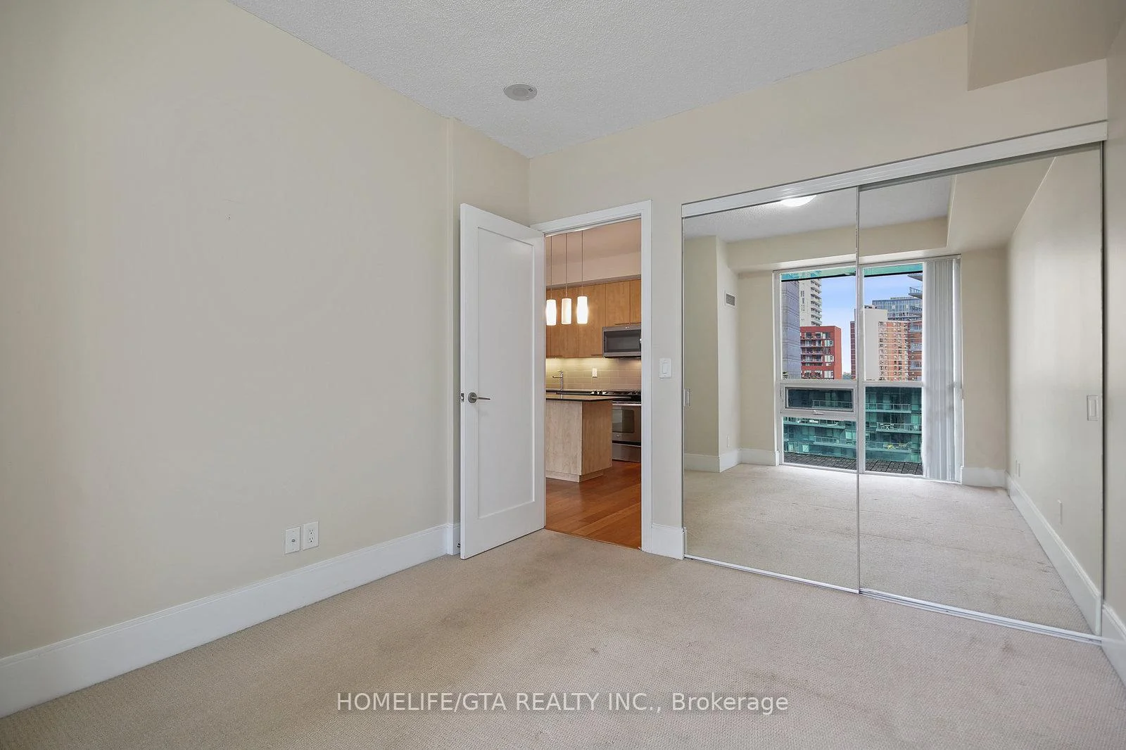 Photo 47 of Unit 1914, 70 Roehampton Avenue, Toronto, Mount Pleasant West — HOMEH