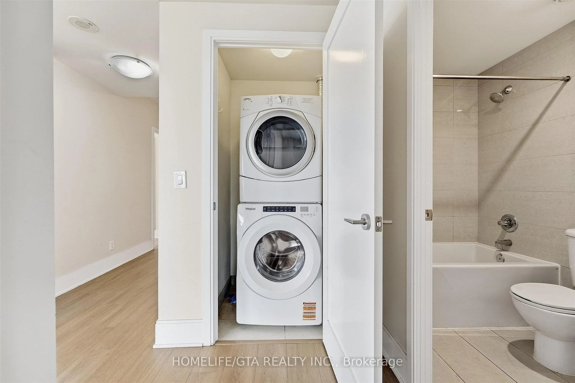 Photo 50 of Unit 1914, 70 Roehampton Avenue, Toronto, Mount Pleasant West — HOMEH