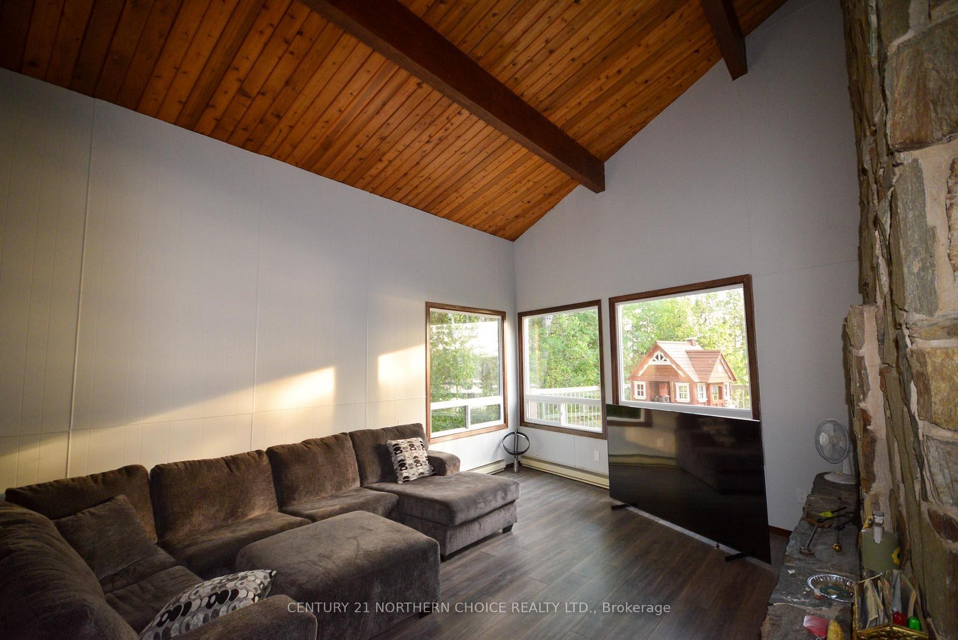 Photo 6 of 75 Black Bear Road, Kenora Remote Area, Lake of the Woods North — HOMEH