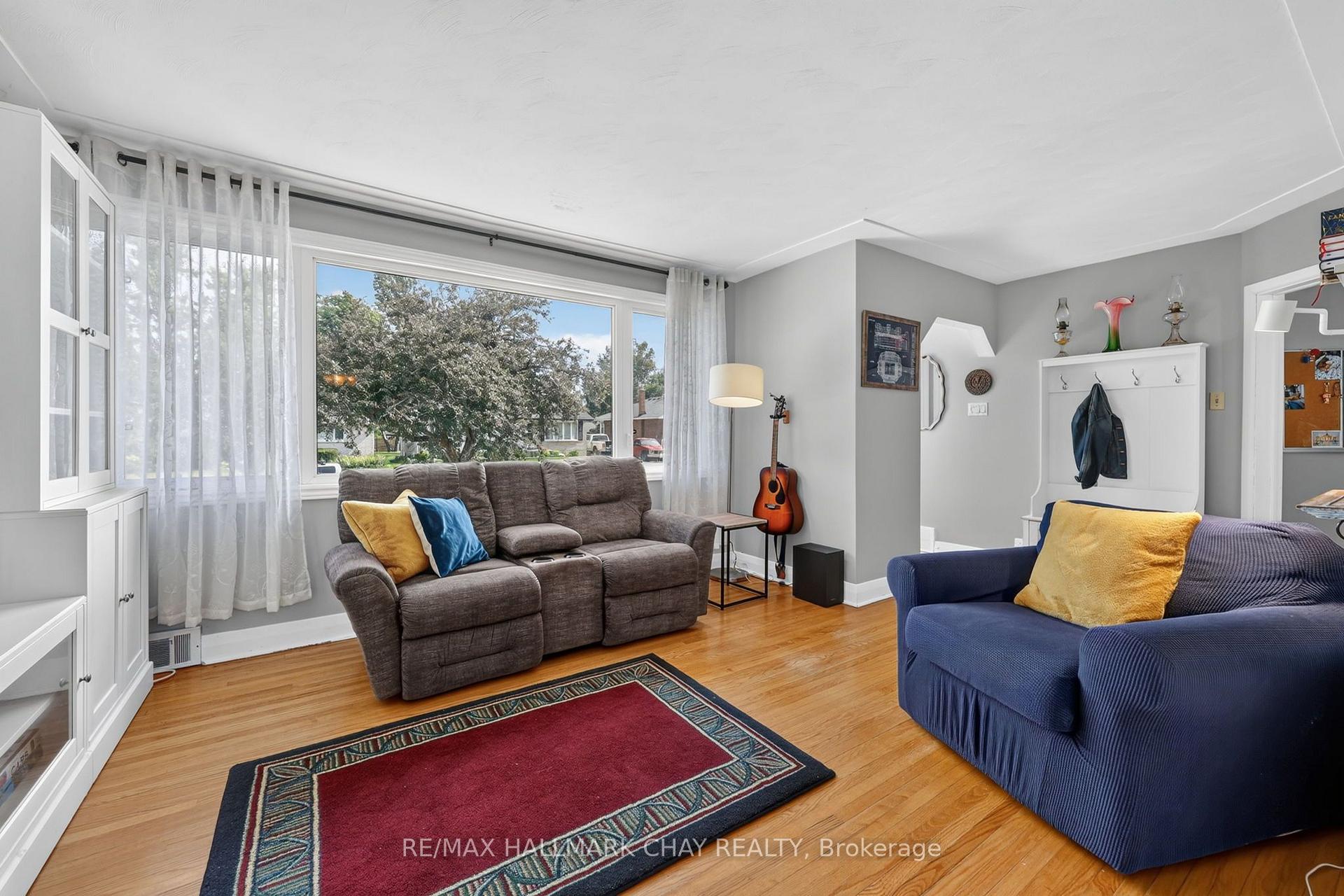 Photo 6 of 9 Melrose Avenue, Barrie, Codrington — HOMEH