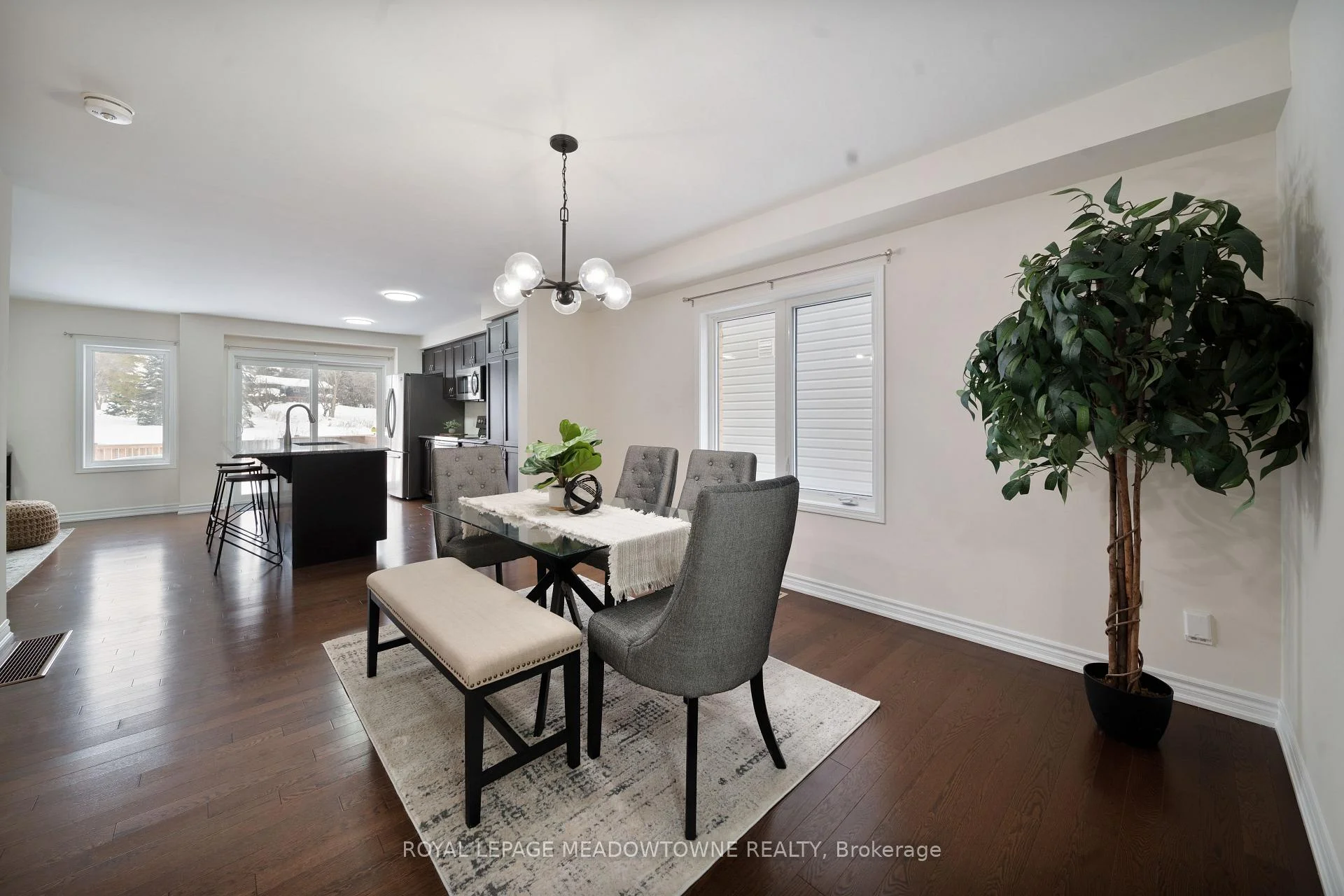 Photo 3 of 364 Equestrian Way, Cambridge, Preston Heights — HOMEH