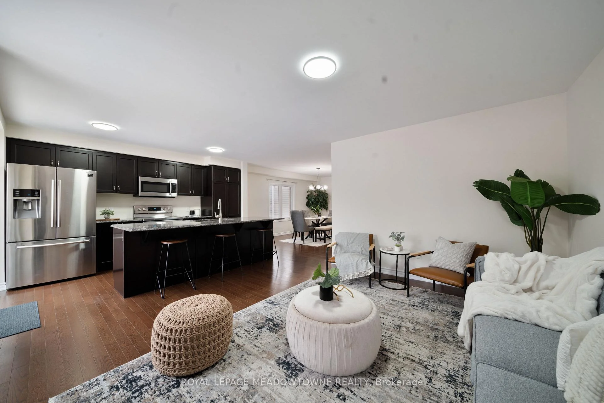 Photo 7 of 364 Equestrian Way, Cambridge, Preston Heights — HOMEH