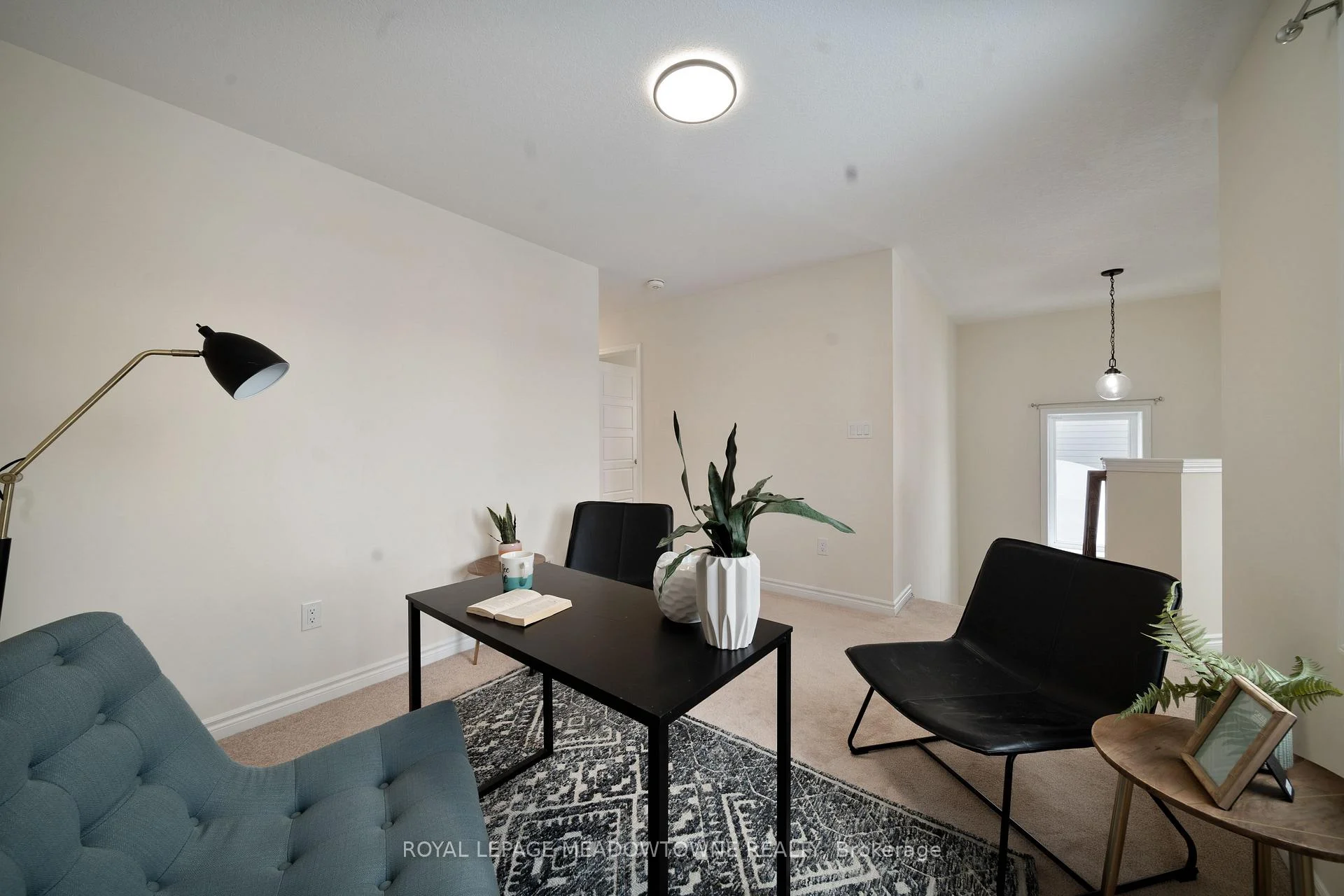 Photo 10 of 364 Equestrian Way, Cambridge, Preston Heights — HOMEH
