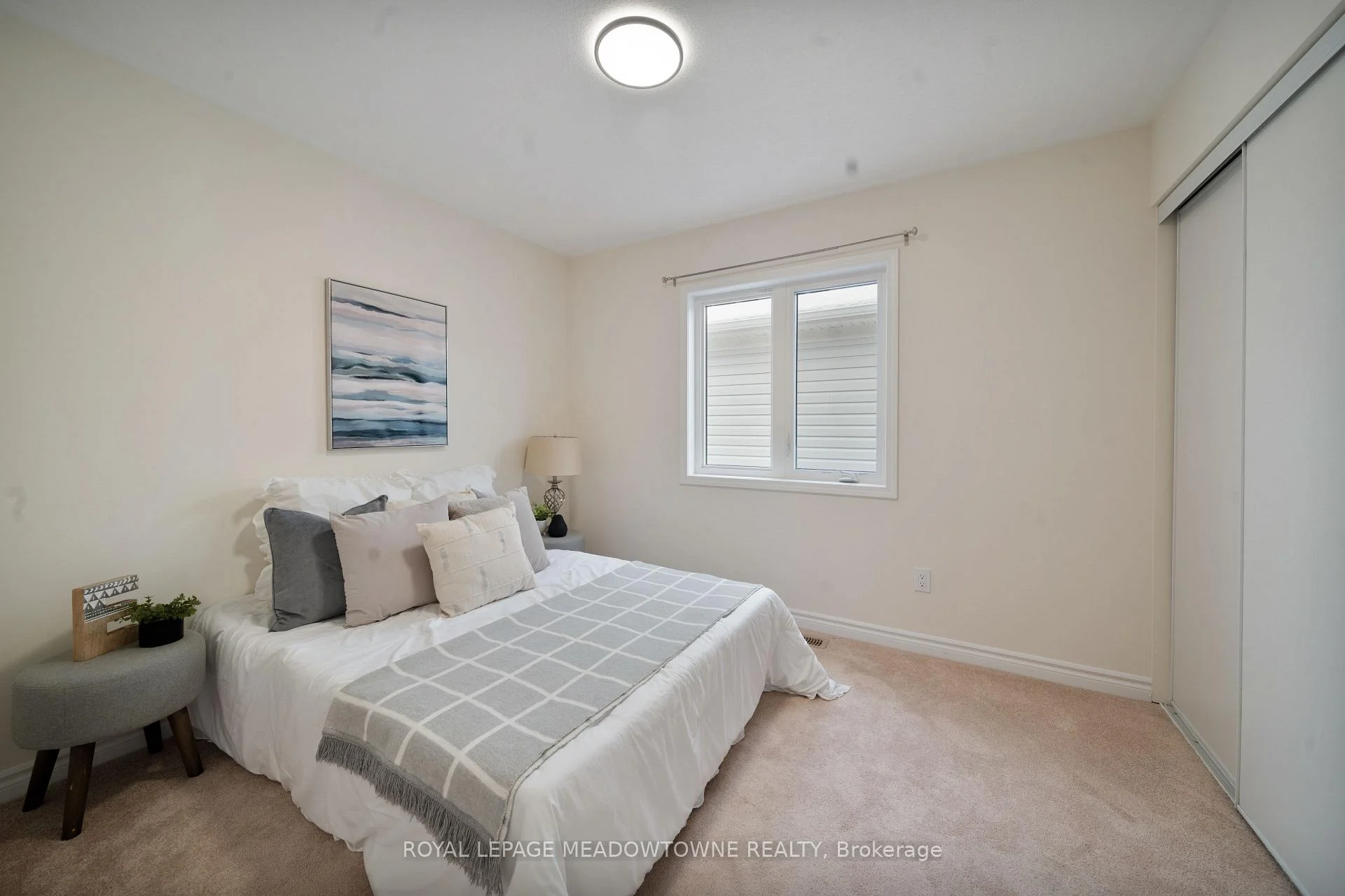 Photo 11 of 364 Equestrian Way, Cambridge, Preston Heights — HOMEH