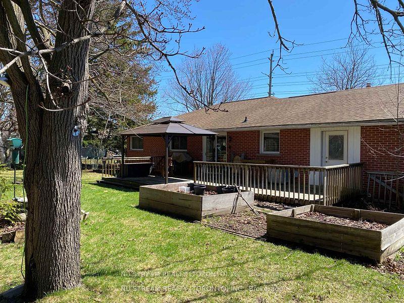 Photo 3 of 556 Big Bay Point Road, Barrie, Painswick North — HOMEH