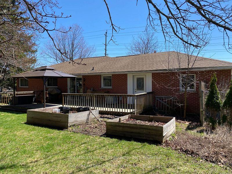 Photo 4 of 556 Big Bay Point Road, Barrie, Painswick North — HOMEH