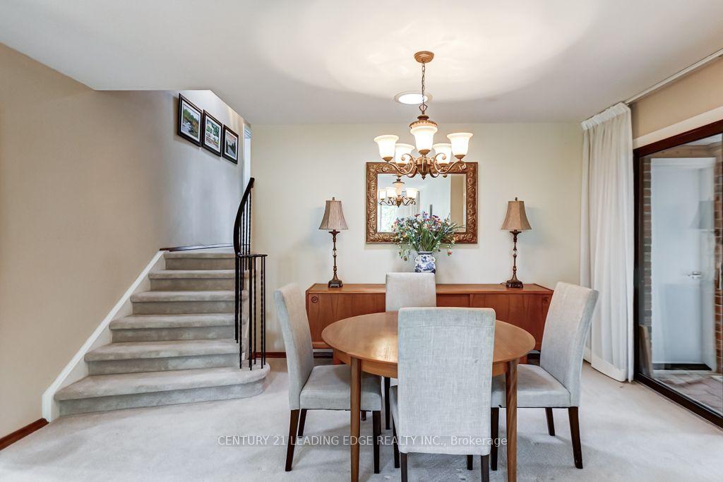 Photo 12 of 107 Drakefield Road, Markham, Bullock — HOMEH