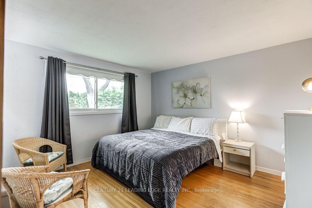 Photo 18 of 107 Drakefield Road, Markham, Bullock — HOMEH