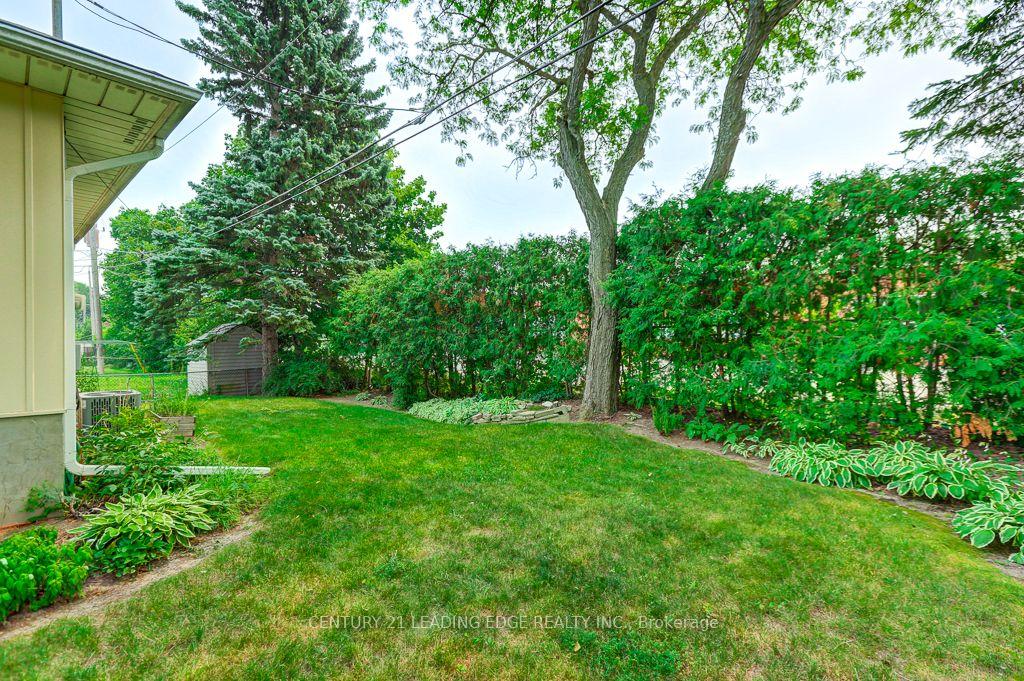 Photo 32 of 107 Drakefield Road, Markham, Bullock — HOMEH