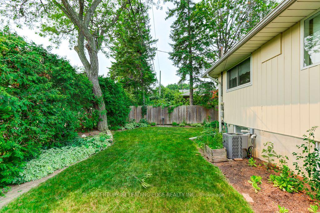 Photo 34 of 107 Drakefield Road, Markham, Bullock — HOMEH
