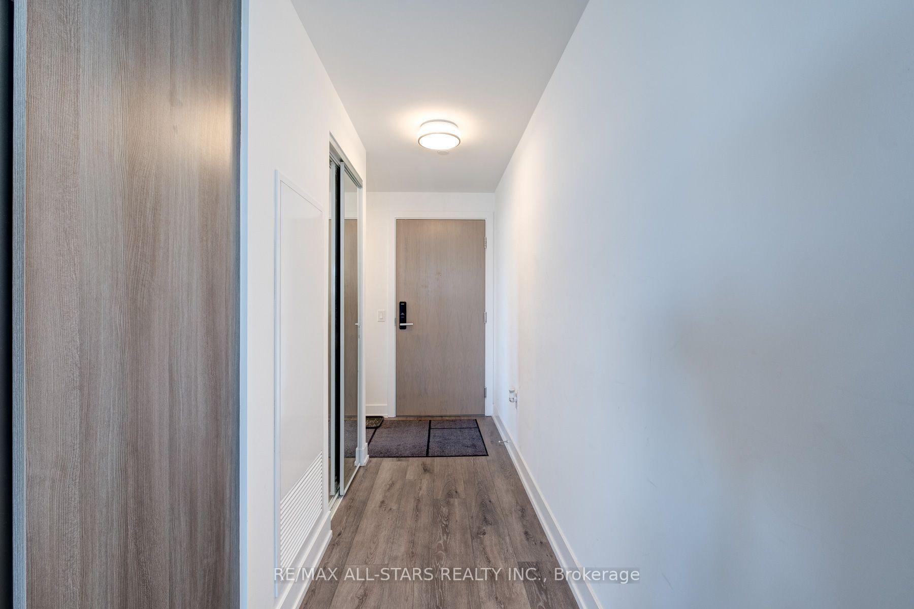 Photo 4 of Unit 2302, 575 Bloor Street E, Toronto, Palmerston-Little Italy — HOMEH