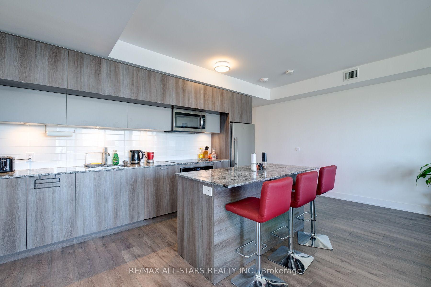 Photo 6 of Unit 2302, 575 Bloor Street E, Toronto, Palmerston-Little Italy — HOMEH