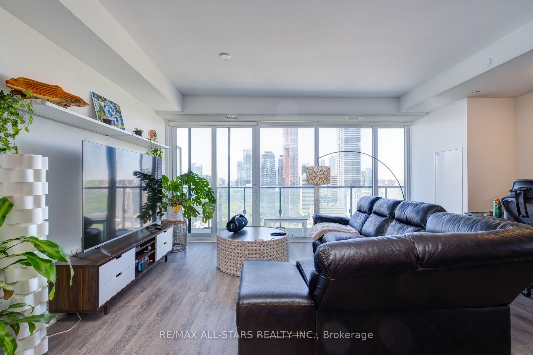 Photo 9 of Unit 2302, 575 Bloor Street E, Toronto, Palmerston-Little Italy — HOMEH