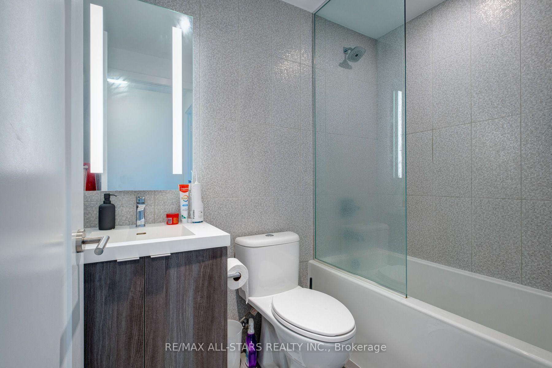 Photo 13 of Unit 2302, 575 Bloor Street E, Toronto, Palmerston-Little Italy — HOMEH