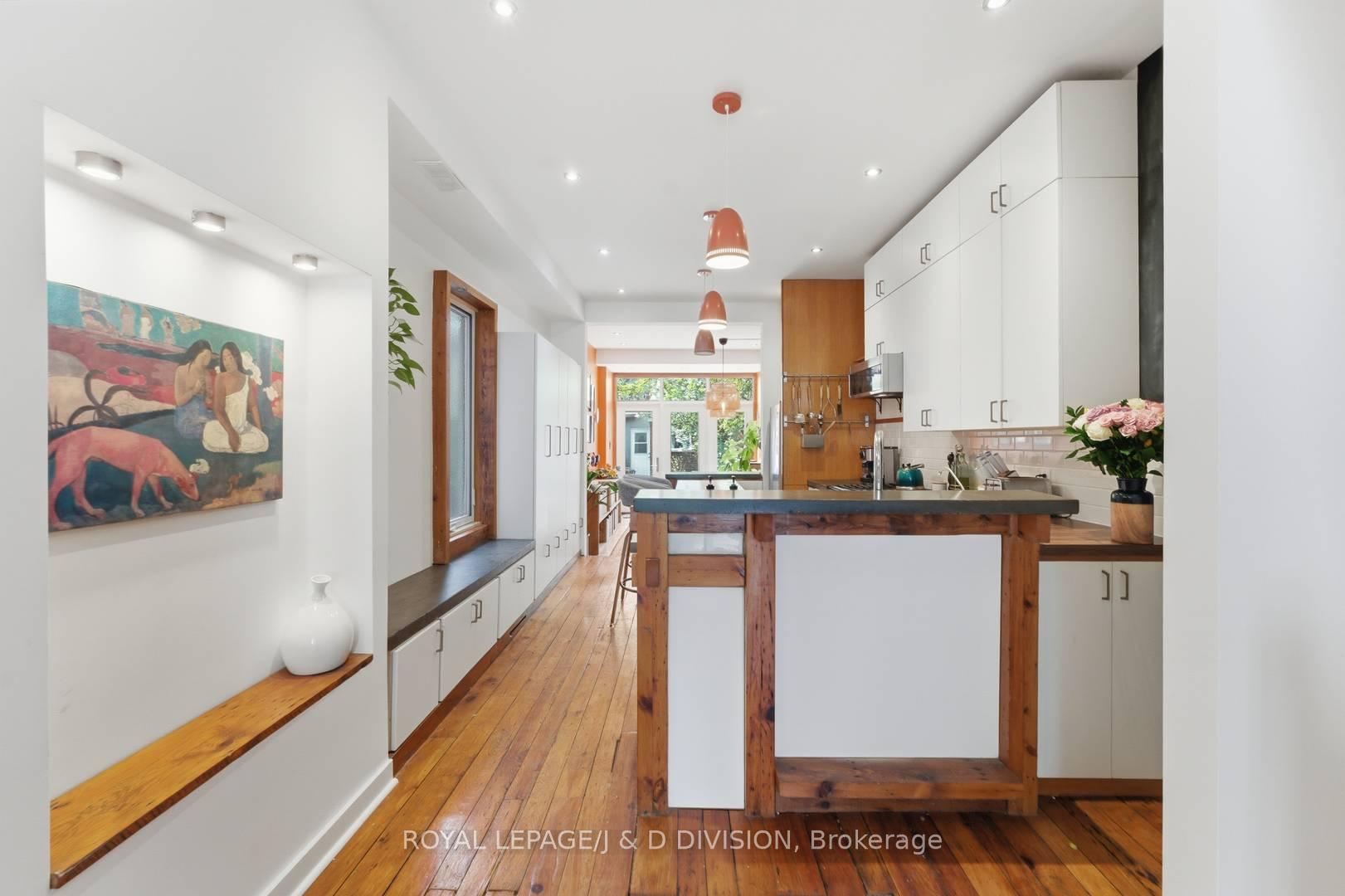 Photo 9 of 41 Noble Street, Toronto, Roncesvalles — HOMEH
