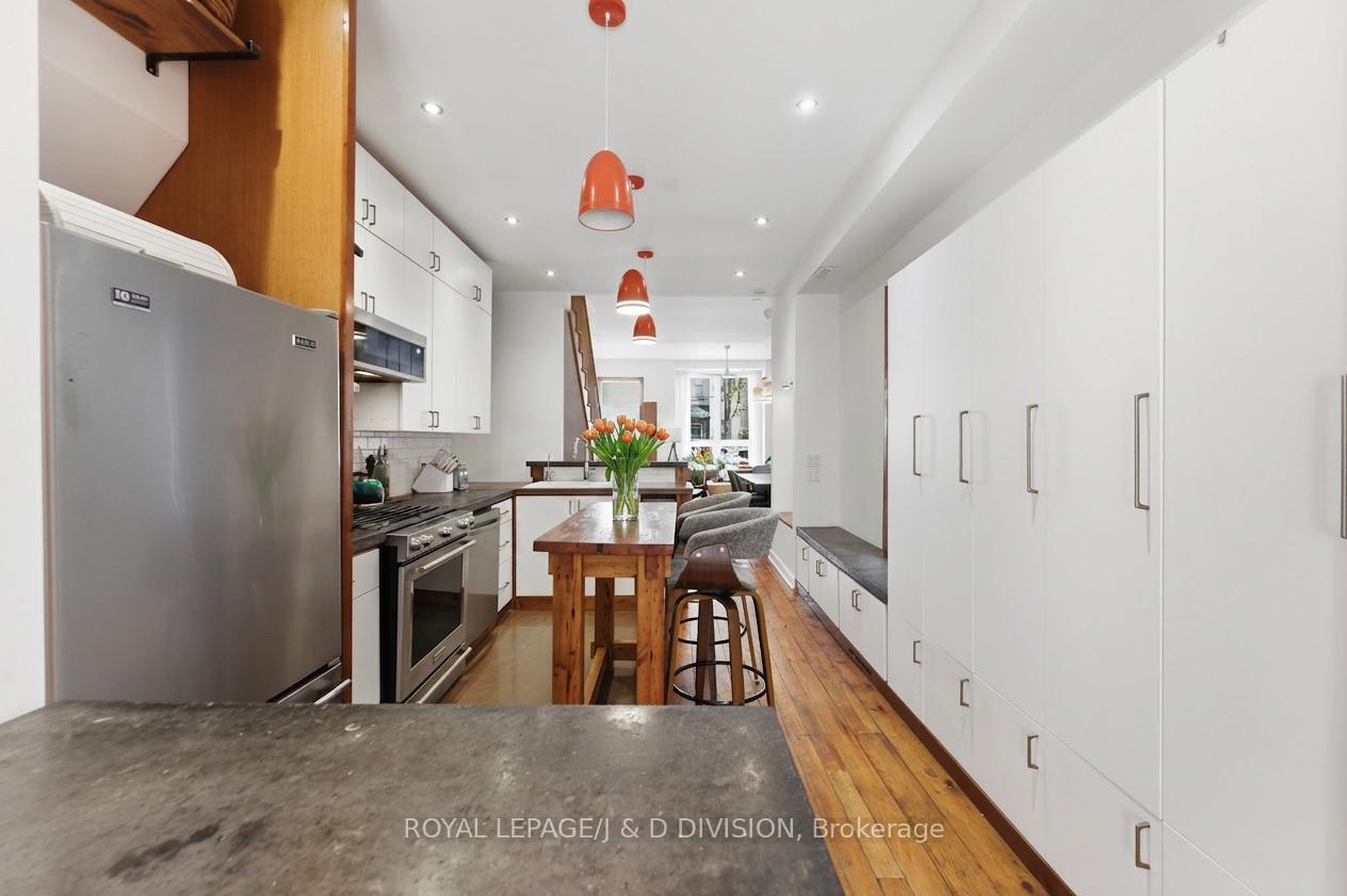 Photo 10 of 41 Noble Street, Toronto, Roncesvalles — HOMEH
