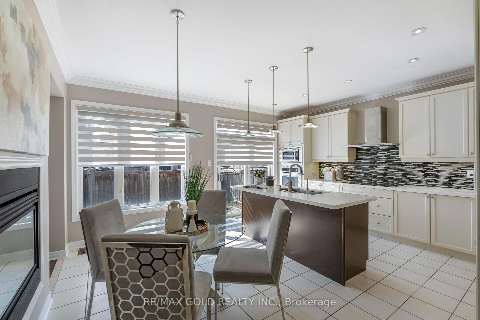 Photo 10 of 99 Watsonbrook Drive, Brampton, Sandringham-Wellington — HOMEH