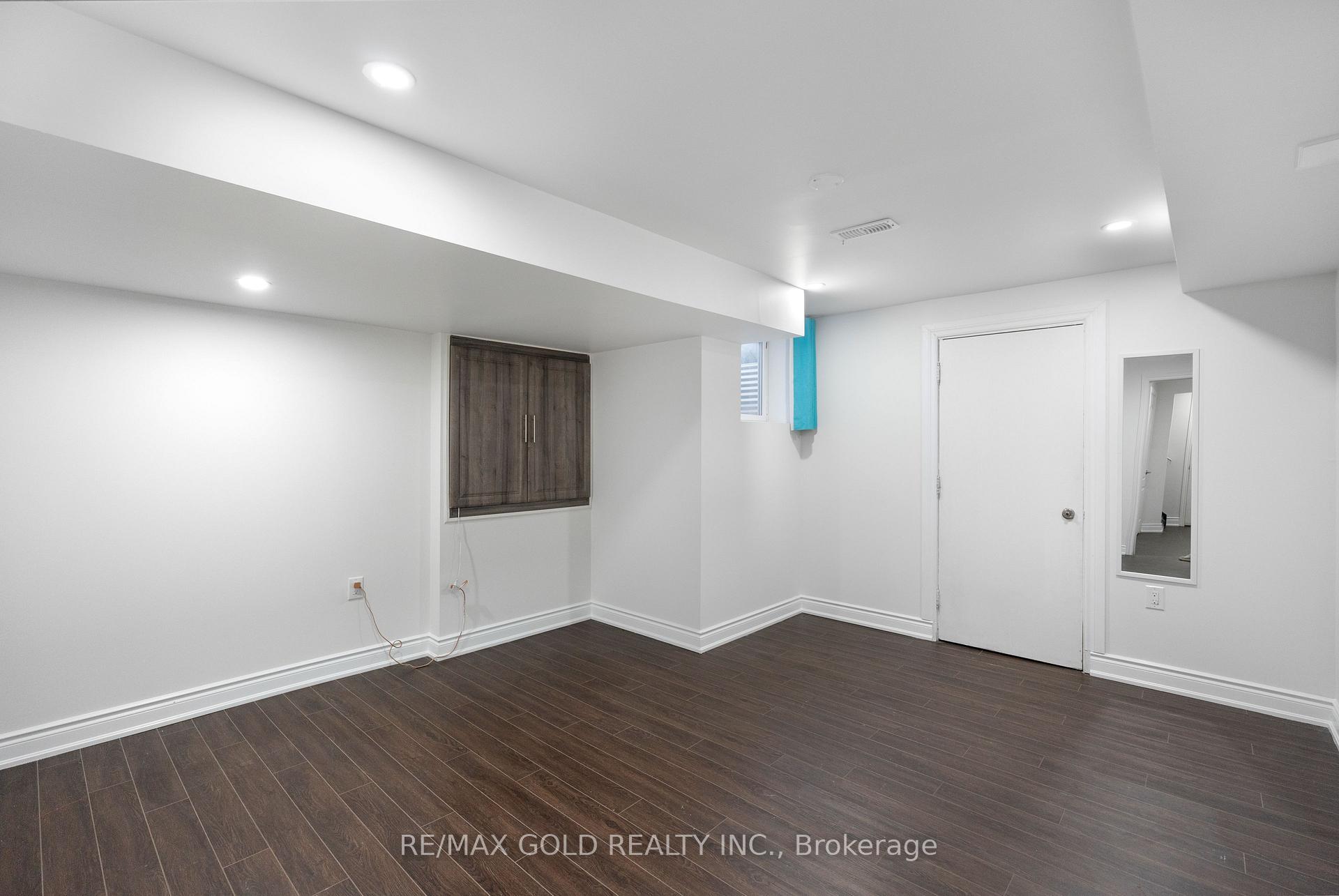 Photo 42 of 99 Watsonbrook Drive, Brampton, Sandringham-Wellington — HOMEH