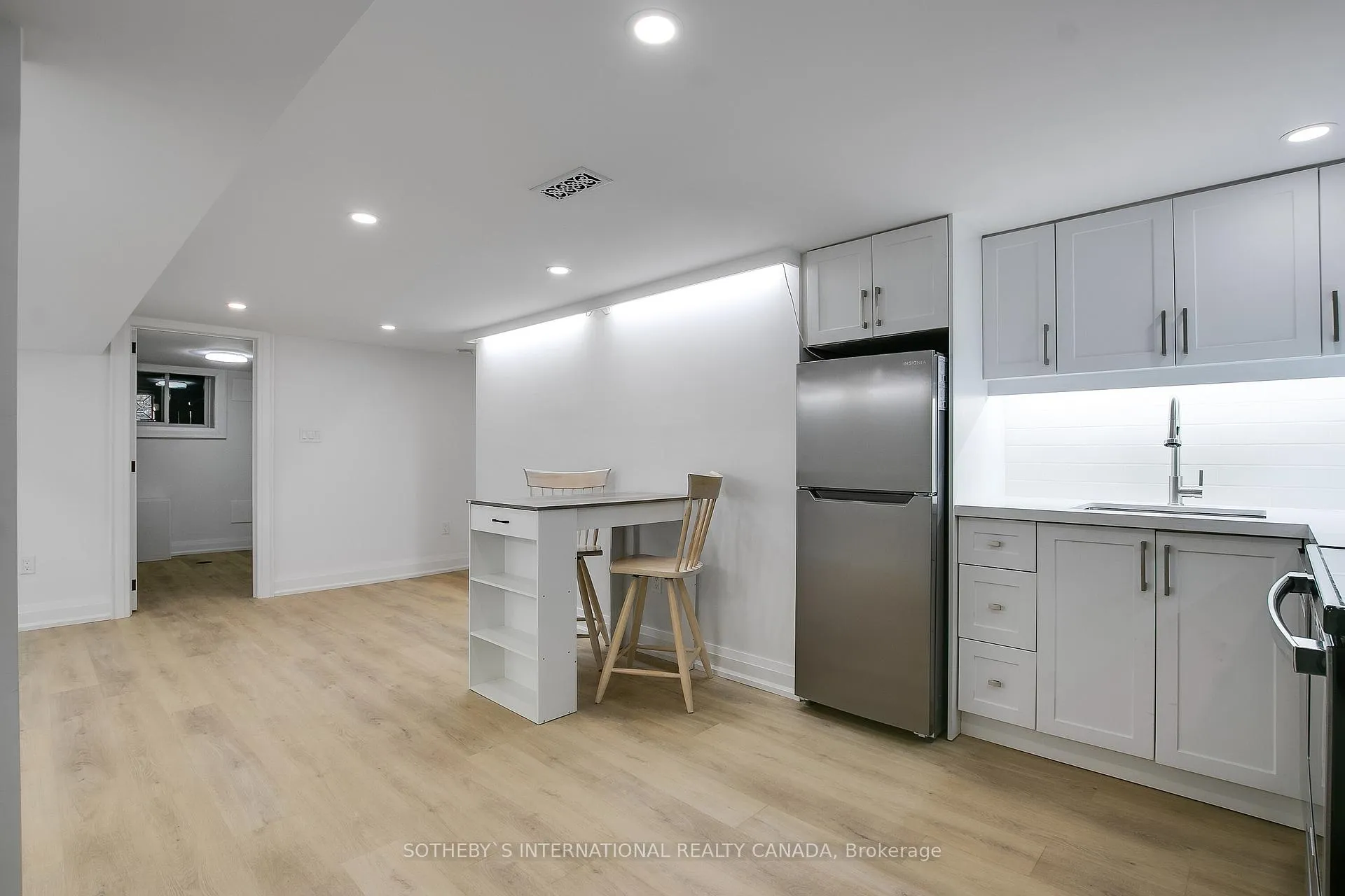 Photo 3 of Unit Lower, 149 Carlaw Avenue, Toronto, South Riverdale — HOMEH