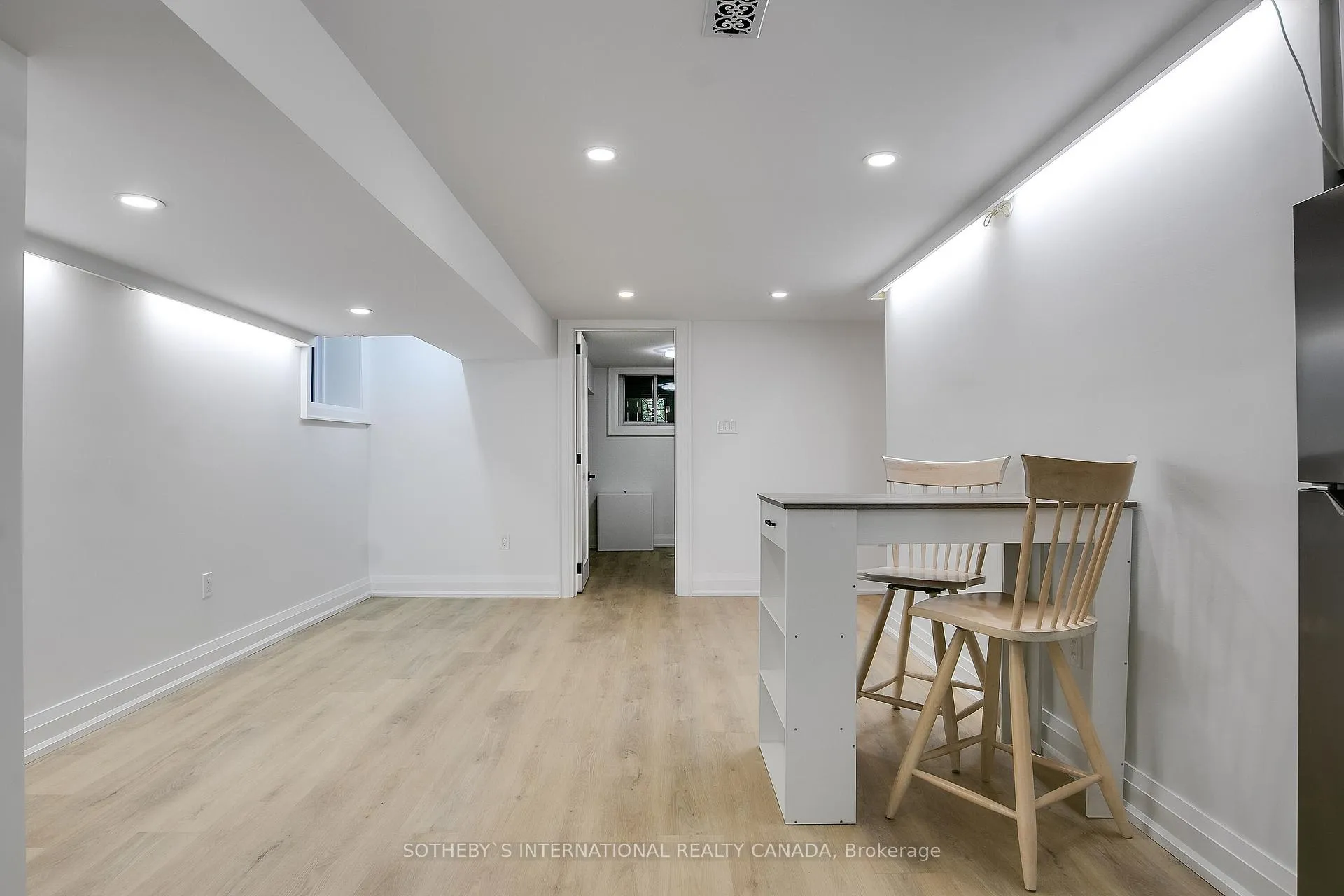 Photo 4 of Unit Lower, 149 Carlaw Avenue, Toronto, South Riverdale — HOMEH