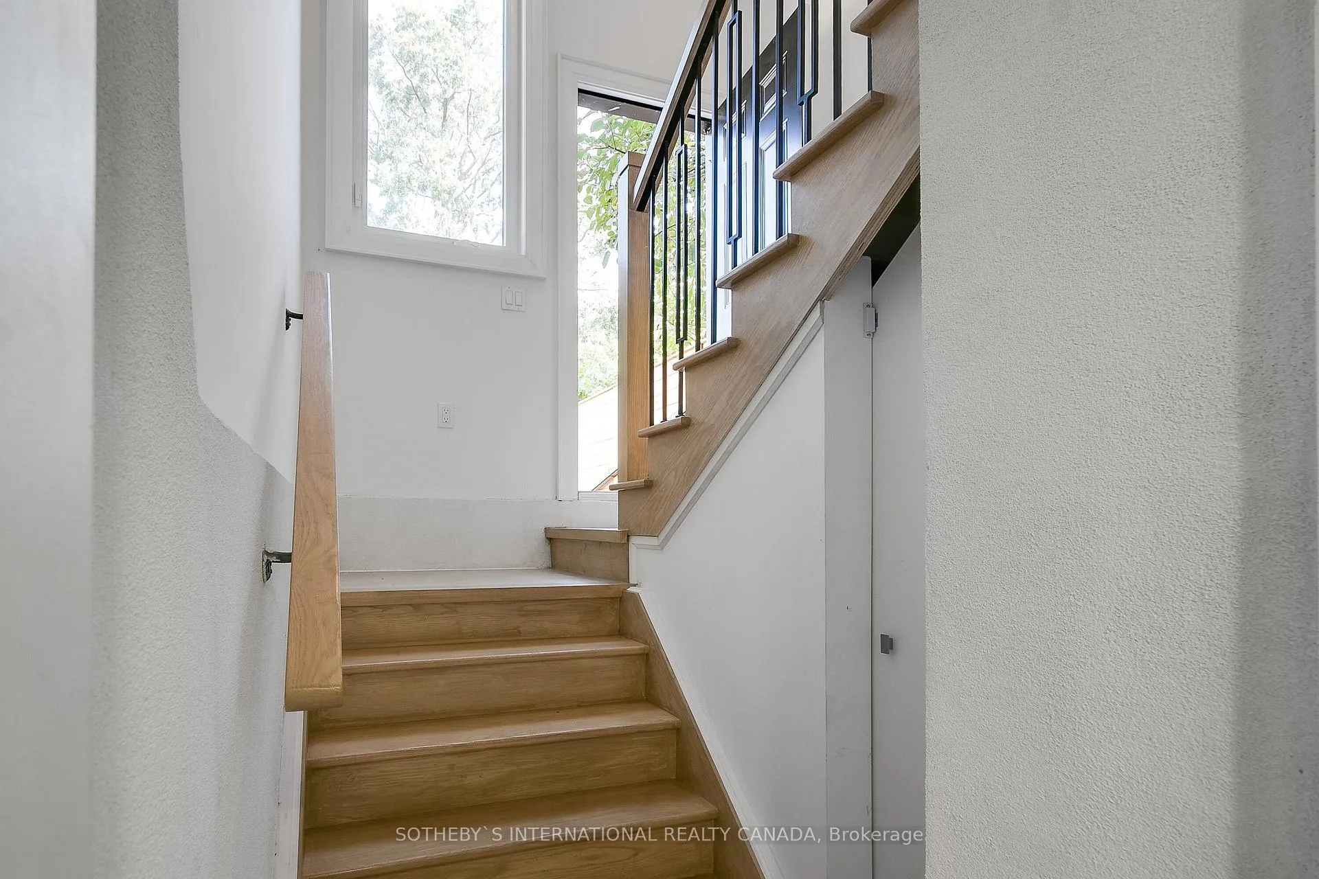 Photo 27 of Unit Lower, 149 Carlaw Avenue, Toronto, South Riverdale — HOMEH