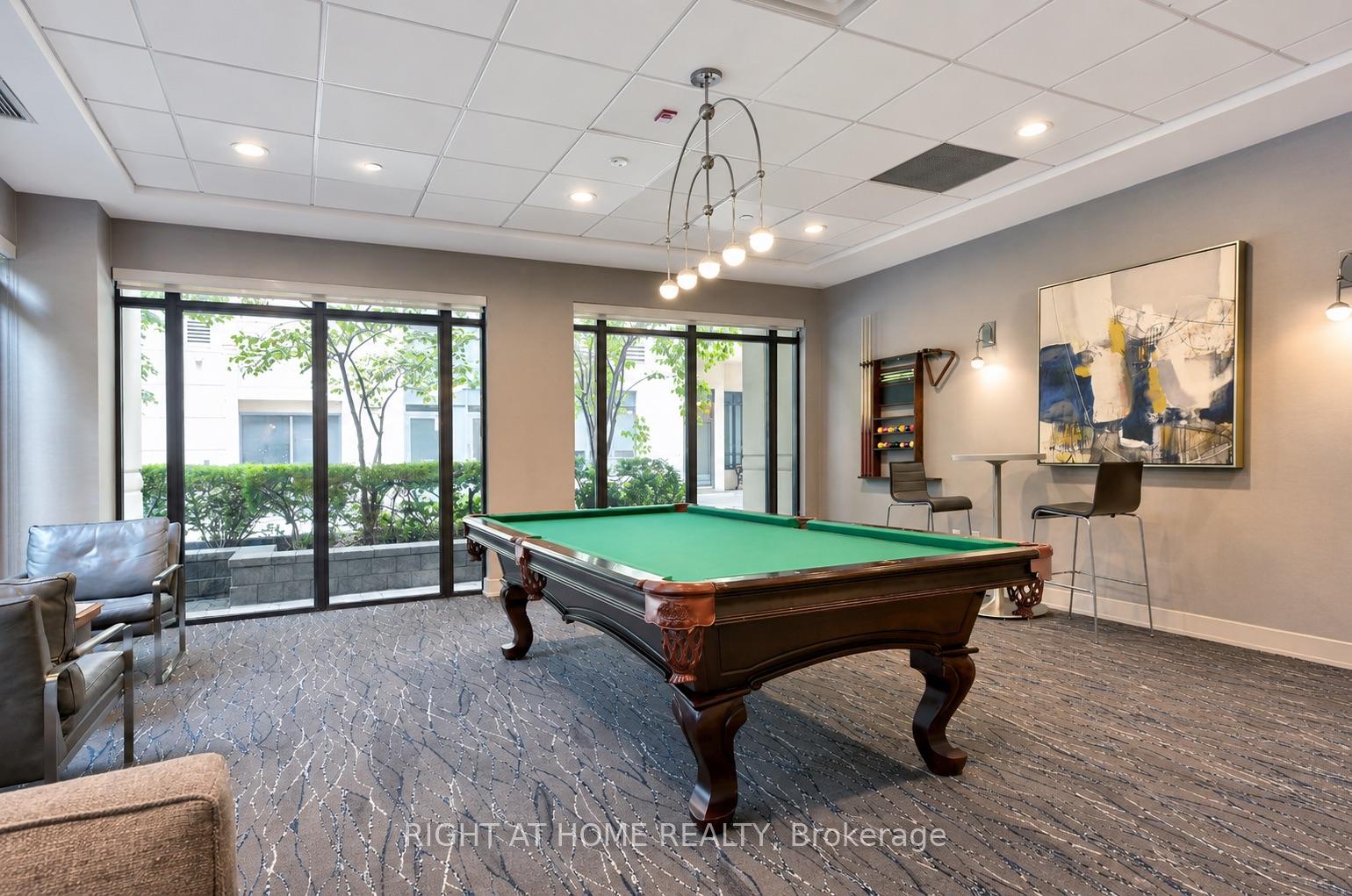 Photo 4 of Unit 403, 650 Sheppard Avenue E, North York, Bayview Village — HOMEH