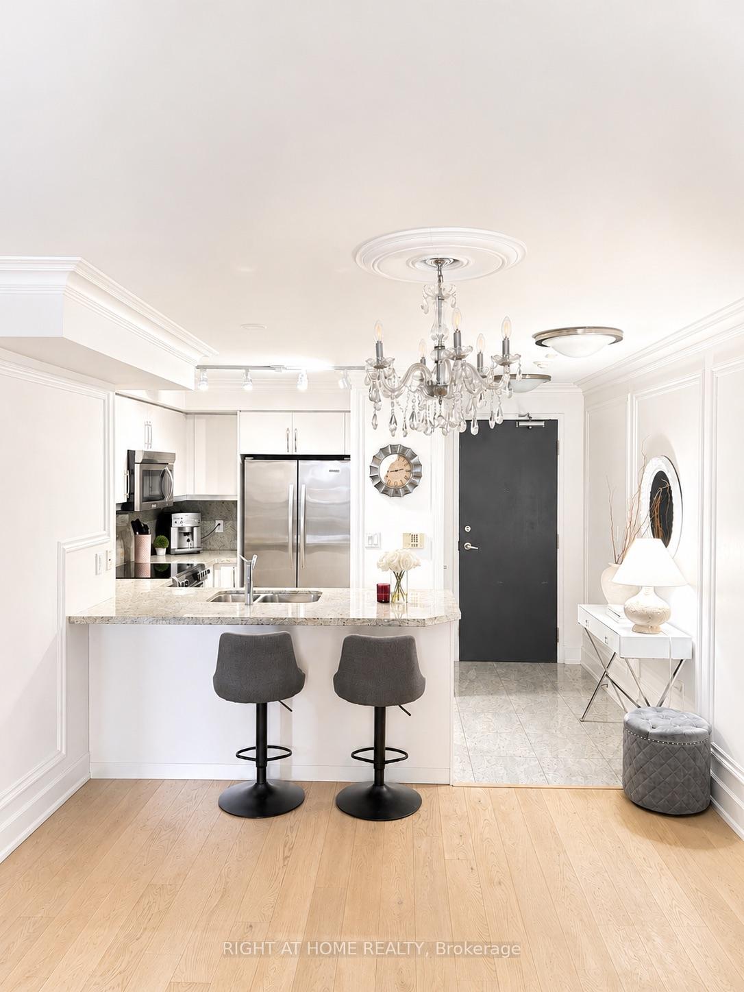 Photo 9 of Unit 403, 650 Sheppard Avenue E, North York, Bayview Village — HOMEH