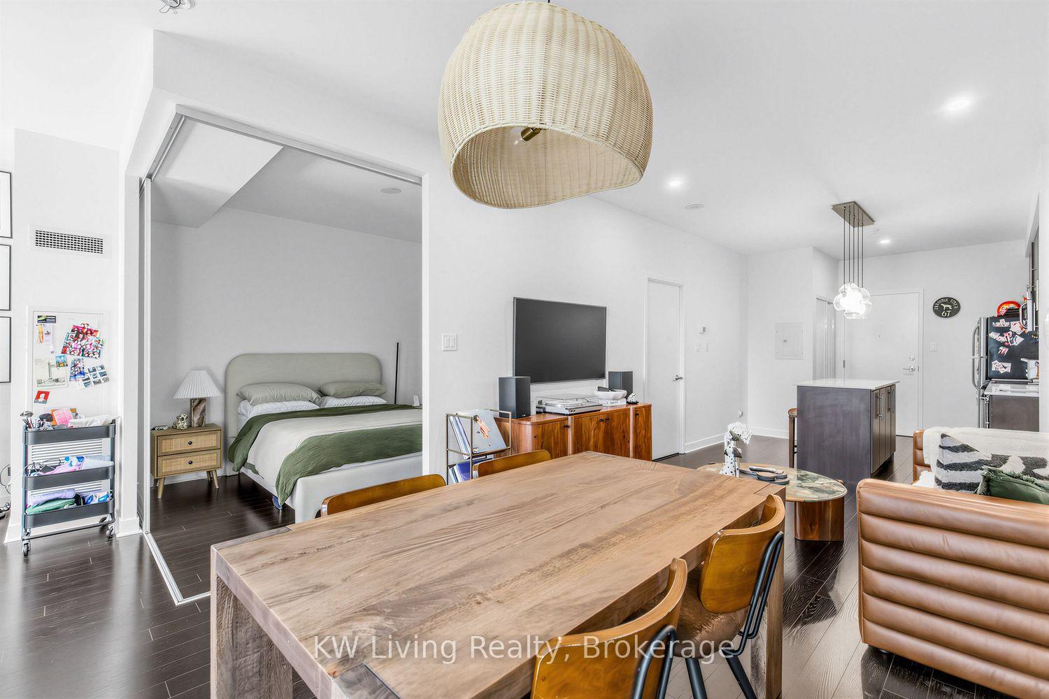 Photo 14 of Unit 305, 1171 Queen Street W, Toronto, Trinity-Bellwoods — HOMEH