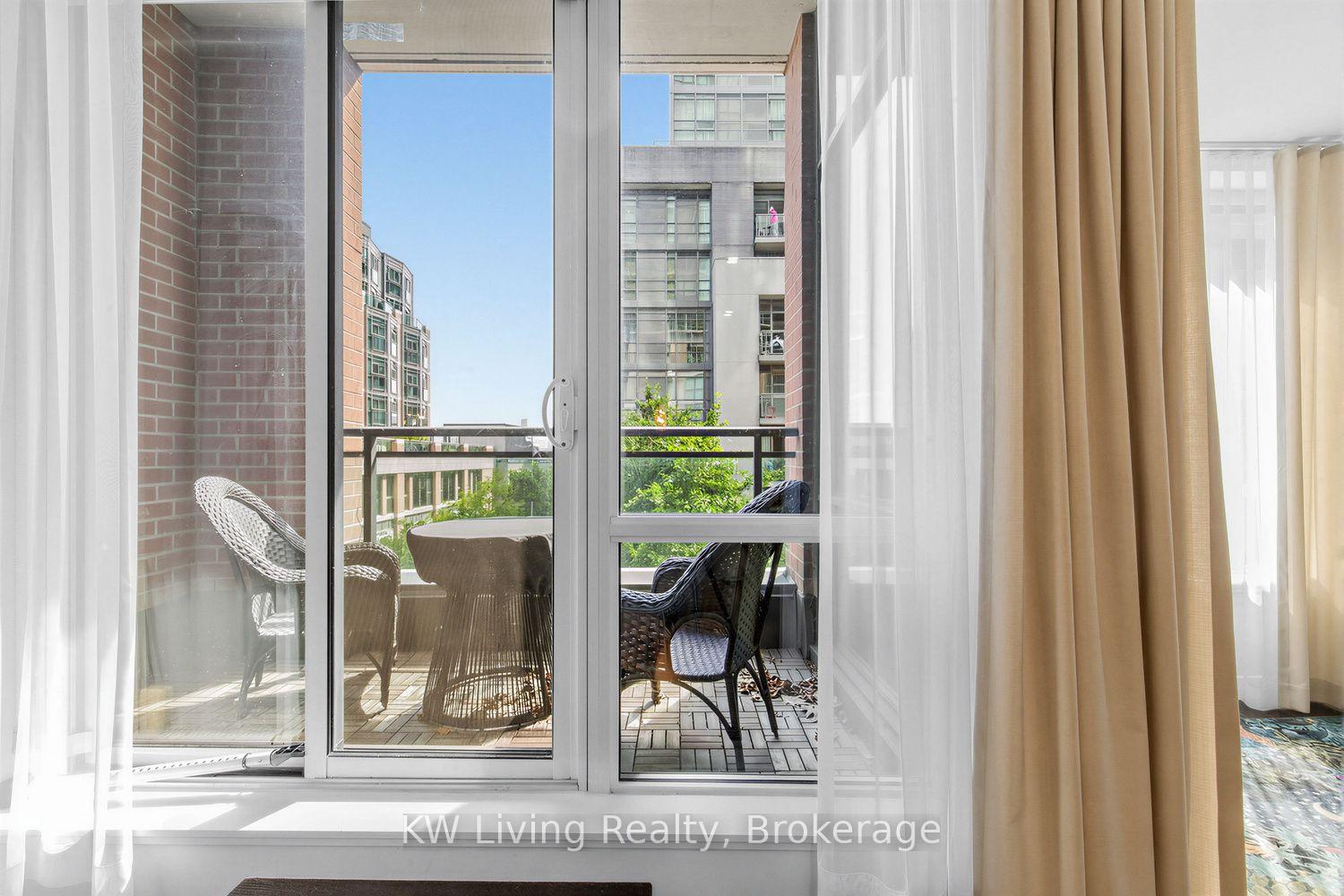 Photo 21 of Unit 305, 1171 Queen Street W, Toronto, Trinity-Bellwoods — HOMEH