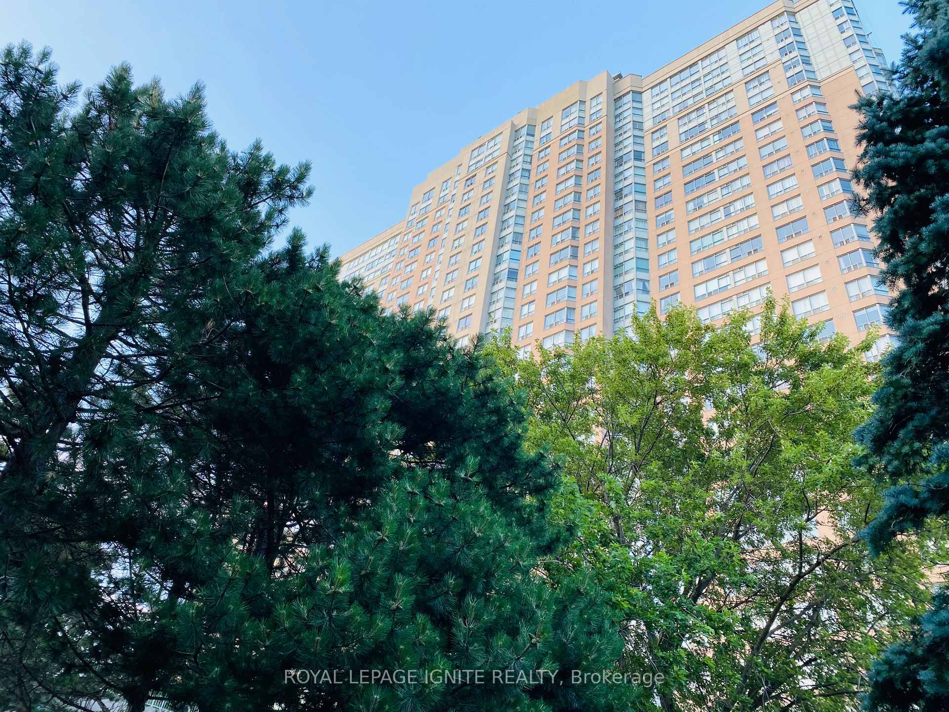 Photo 1 of Unit 2025, 68 Corporate Drive, Scarborough, Woburn — HOMEH
