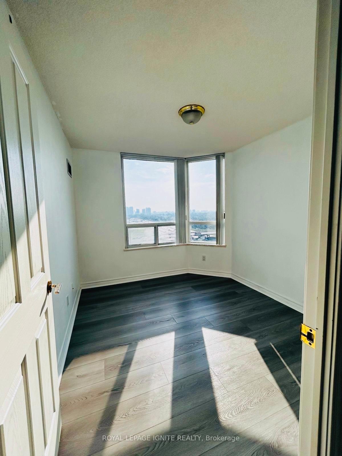 Photo 7 of Unit 2025, 68 Corporate Drive, Scarborough, Woburn — HOMEH