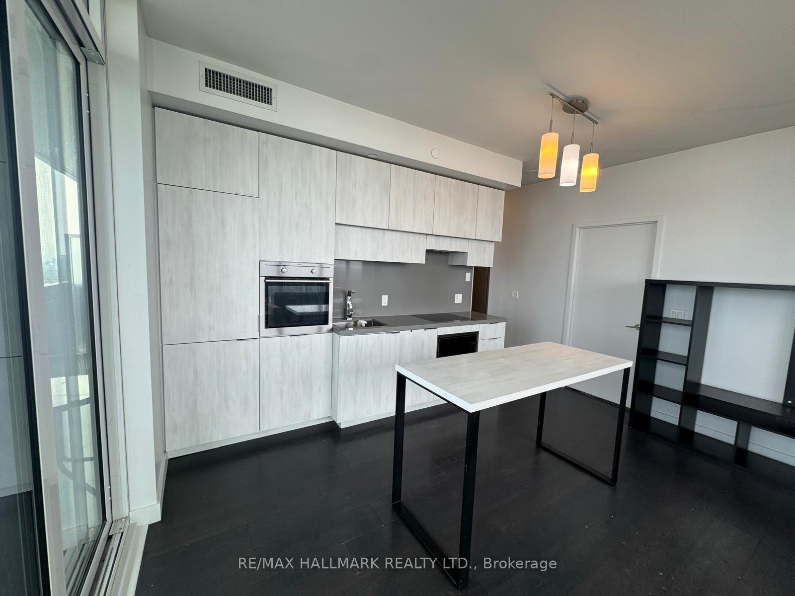 Photo 18 of Unit 3808, 8 Eglinton Avenue E, Toronto, Mount Pleasant West — HOMEH