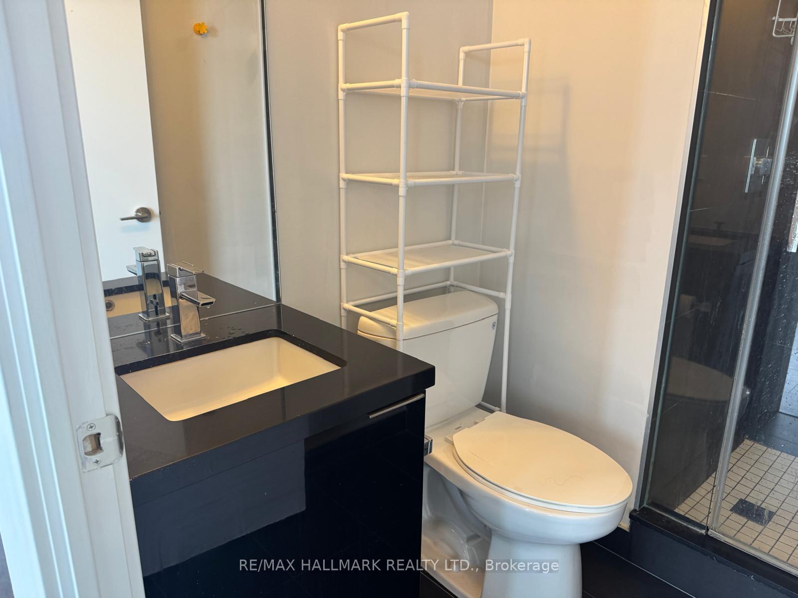 Photo 19 of Unit 3808, 8 Eglinton Avenue E, Toronto, Mount Pleasant West — HOMEH