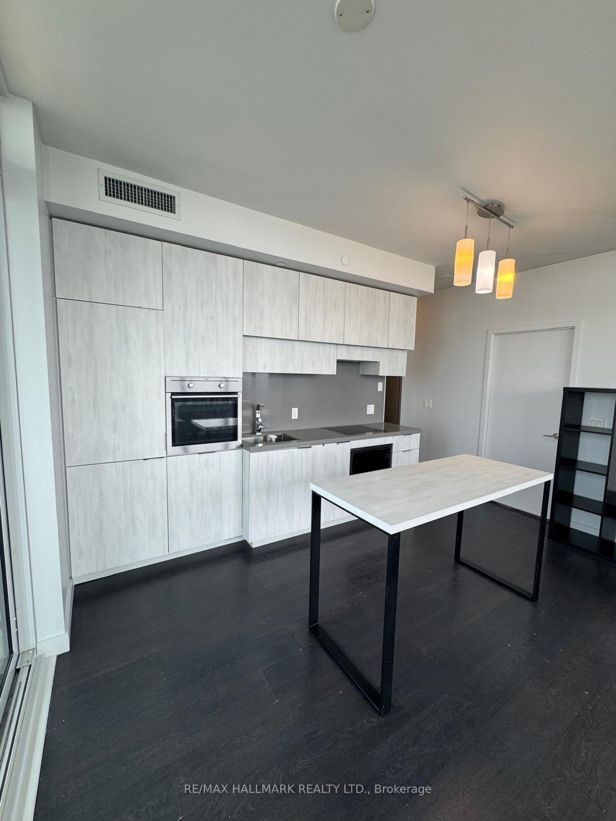 Photo 32 of Unit 3808, 8 Eglinton Avenue E, Toronto, Mount Pleasant West — HOMEH