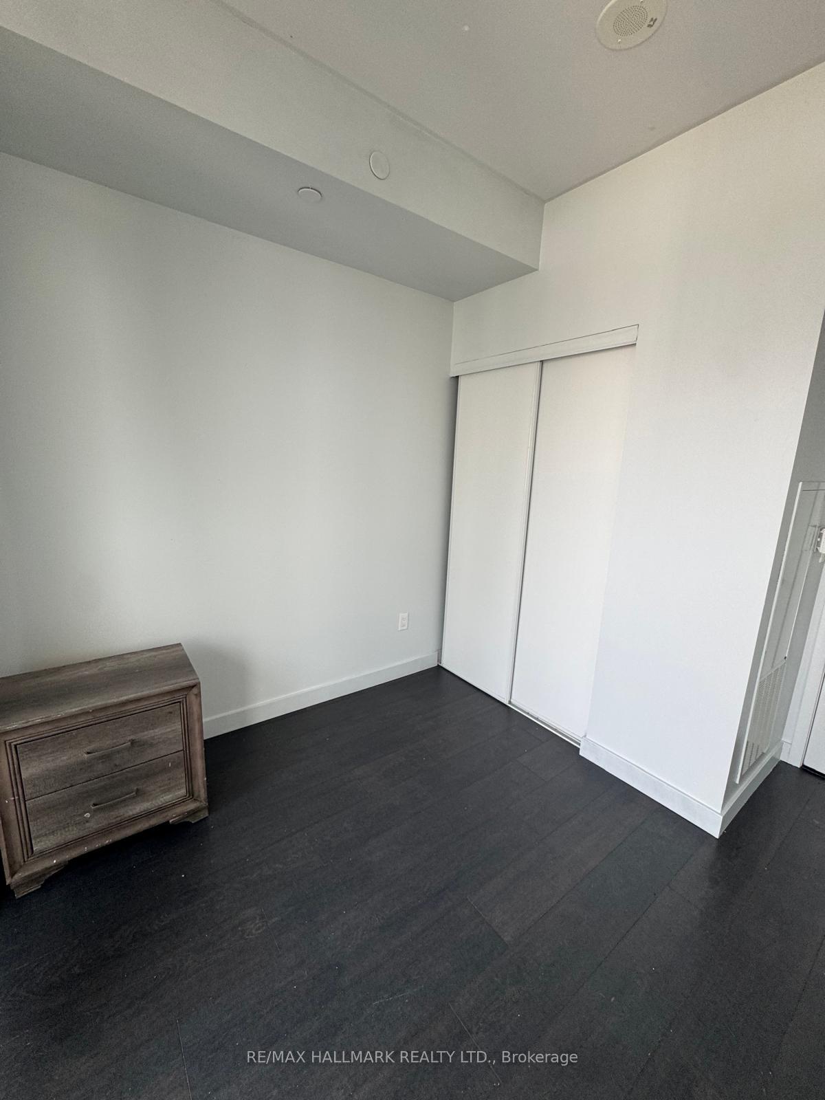 Photo 39 of Unit 3808, 8 Eglinton Avenue E, Toronto, Mount Pleasant West — HOMEH