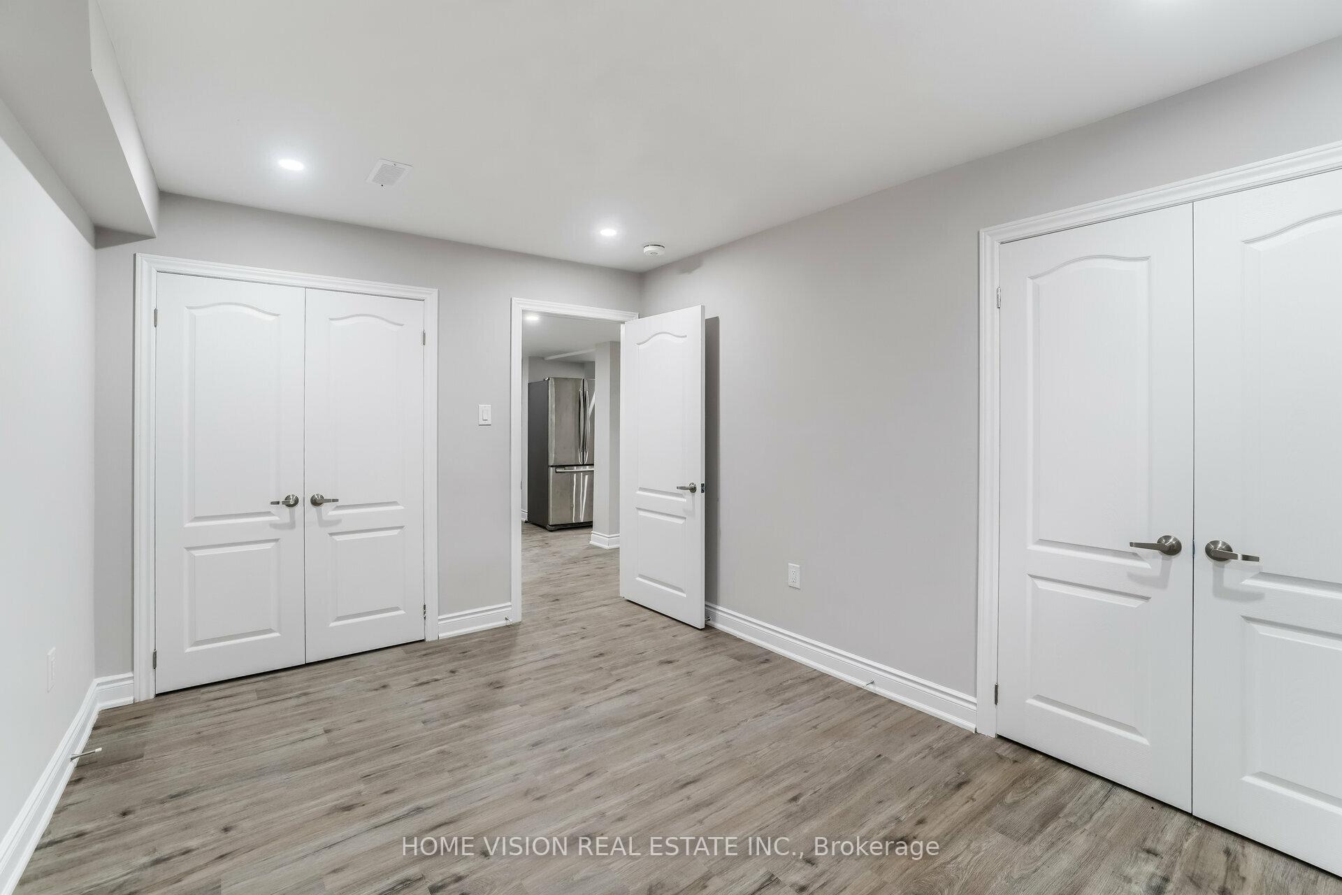 Photo 15 of 35 Little Britain- BSMT Crescent, Brampton, Bram West — HOMEH