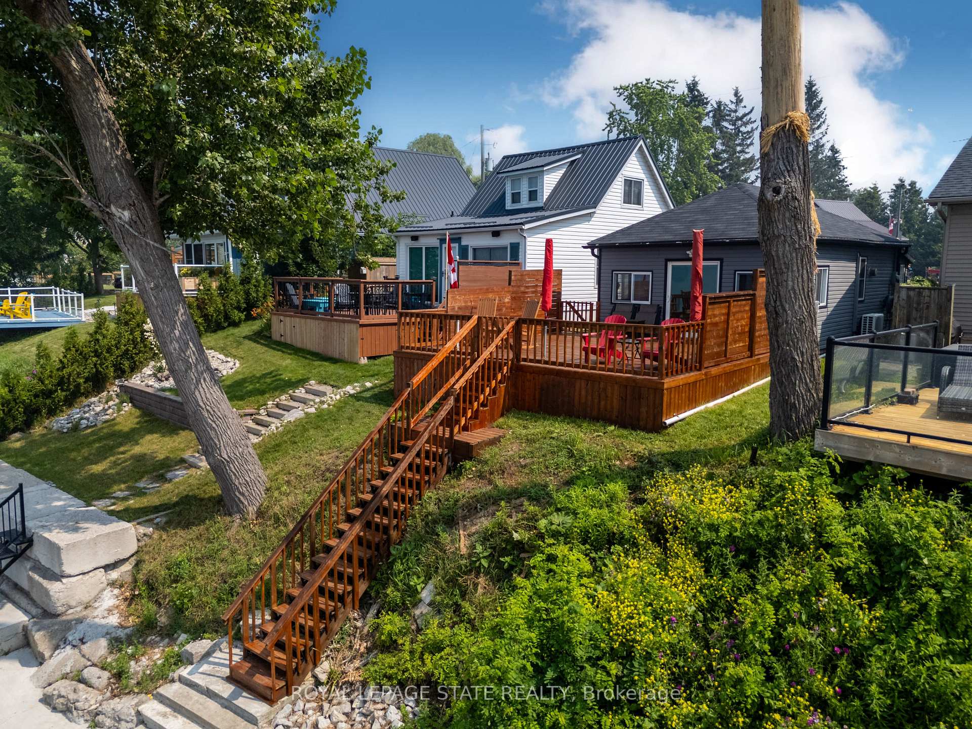 Photo 2 of 6 Lakeside Drive, Haldimand, Nanticoke — HOMEH