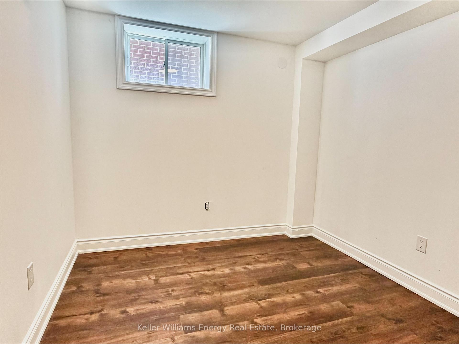 Photo 5 of 29 Jack Potts Way, Clarington, Courtice — HOMEH