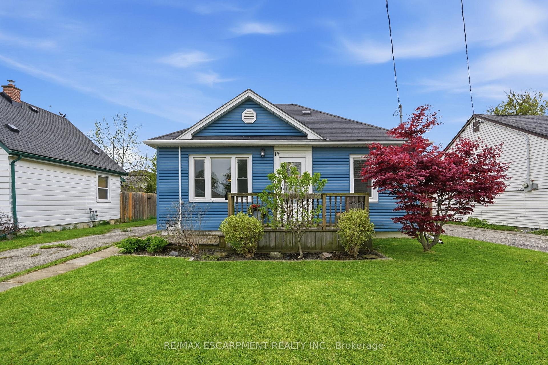 Photo 1 of 15 Kirk Street, St. Catharines, Western Hill — HOMEH