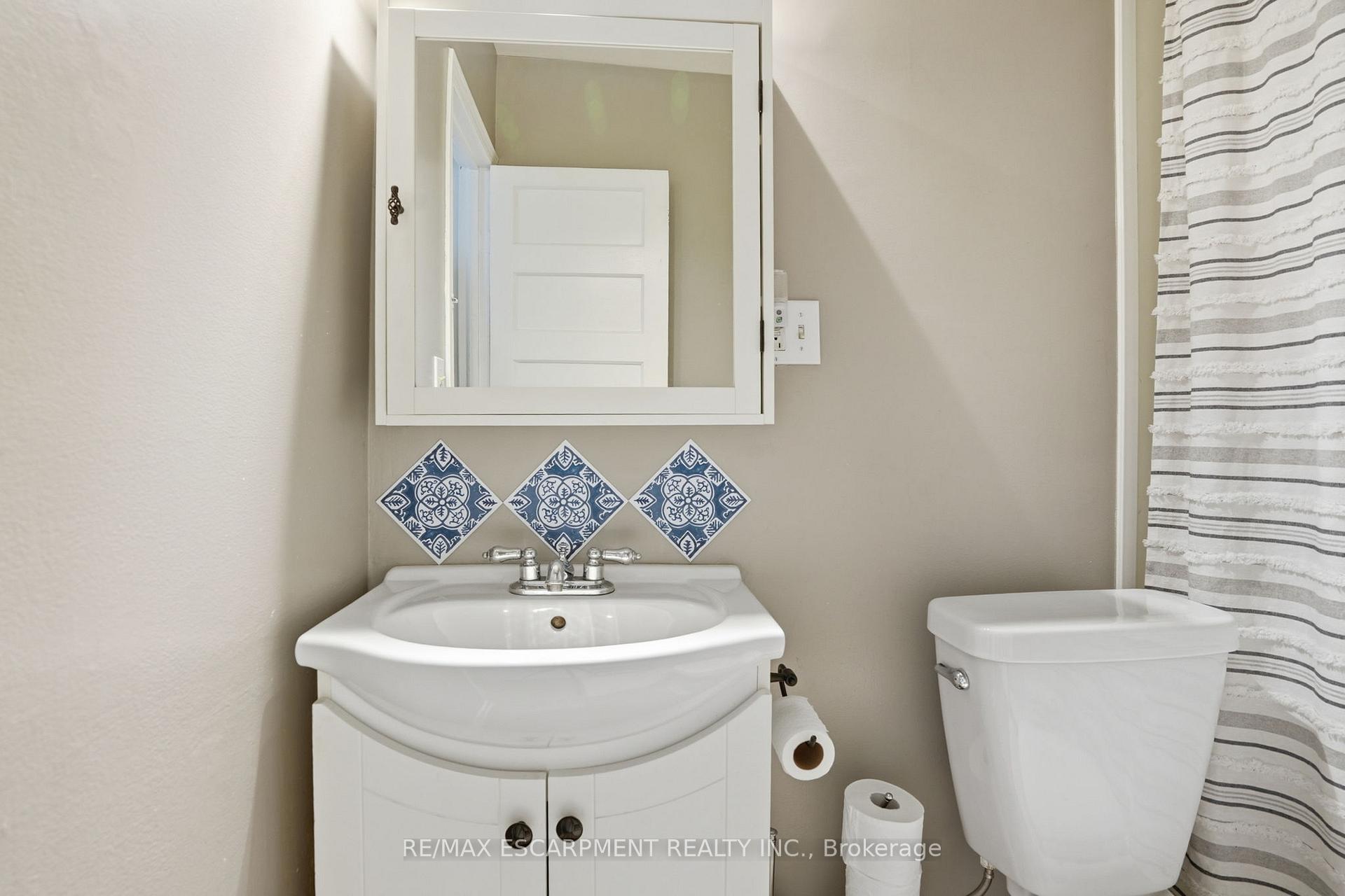 Photo 15 of 15 Kirk Street, St. Catharines, Western Hill — HOMEH