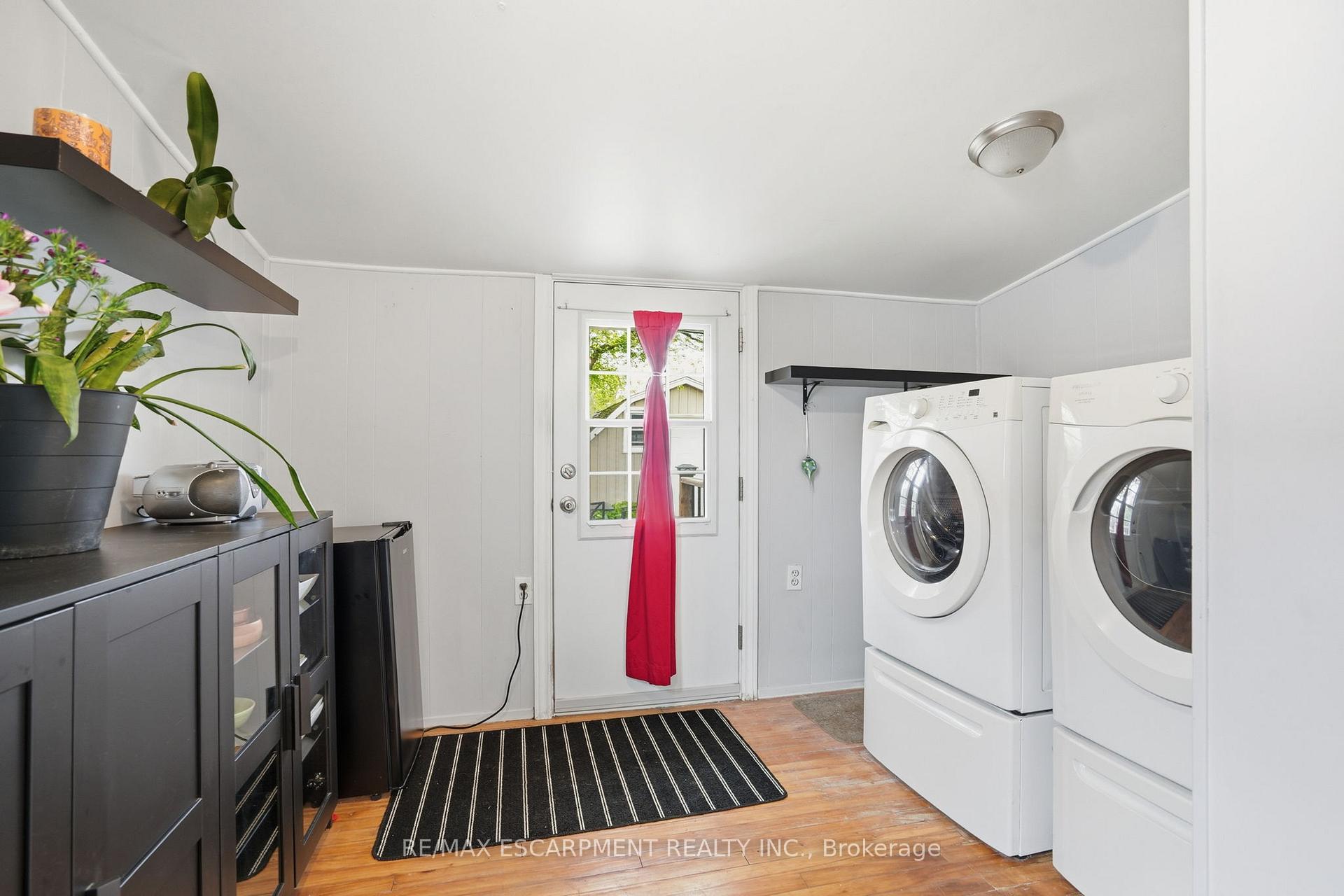 Photo 16 of 15 Kirk Street, St. Catharines, Western Hill — HOMEH