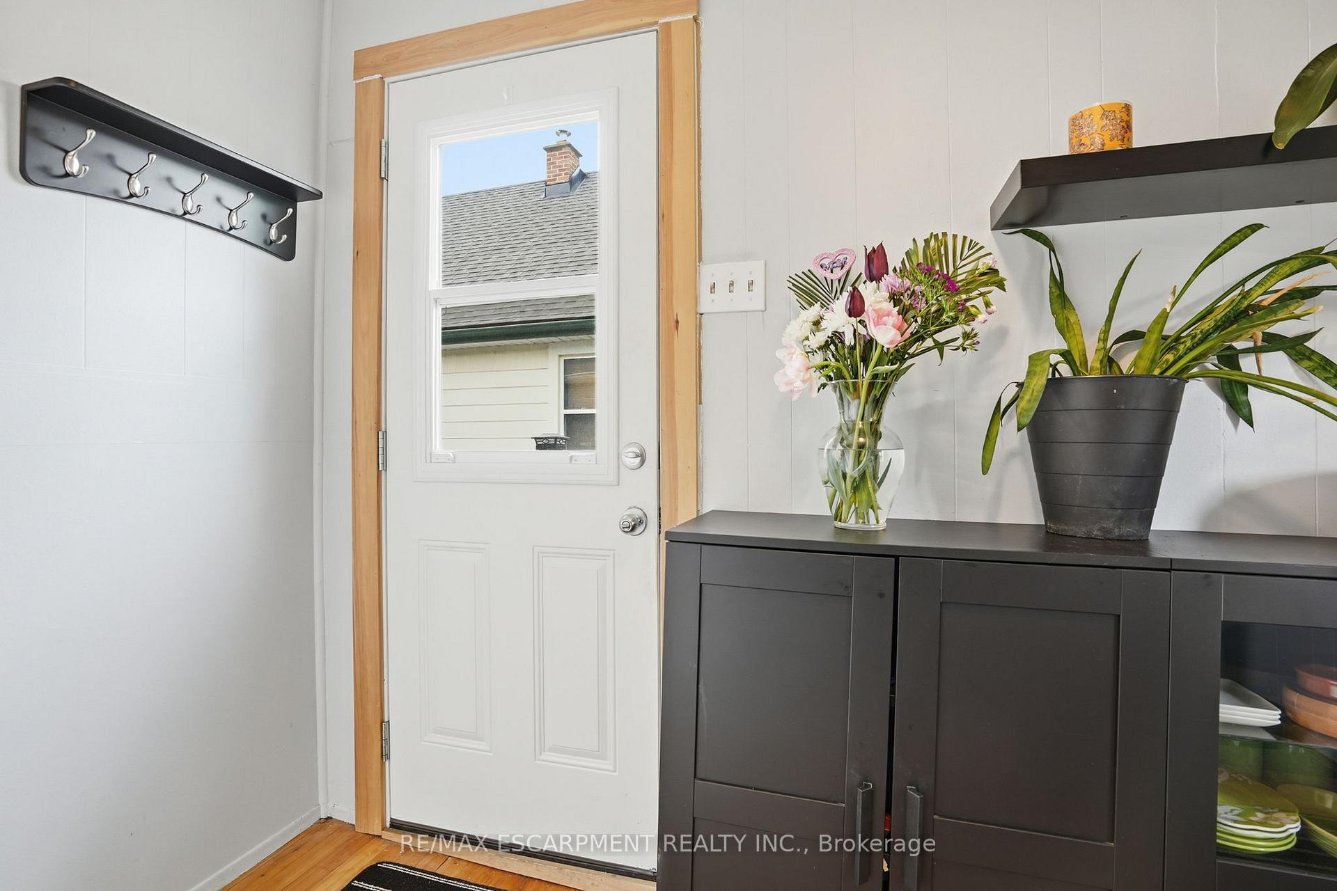 Photo 18 of 15 Kirk Street, St. Catharines, Western Hill — HOMEH