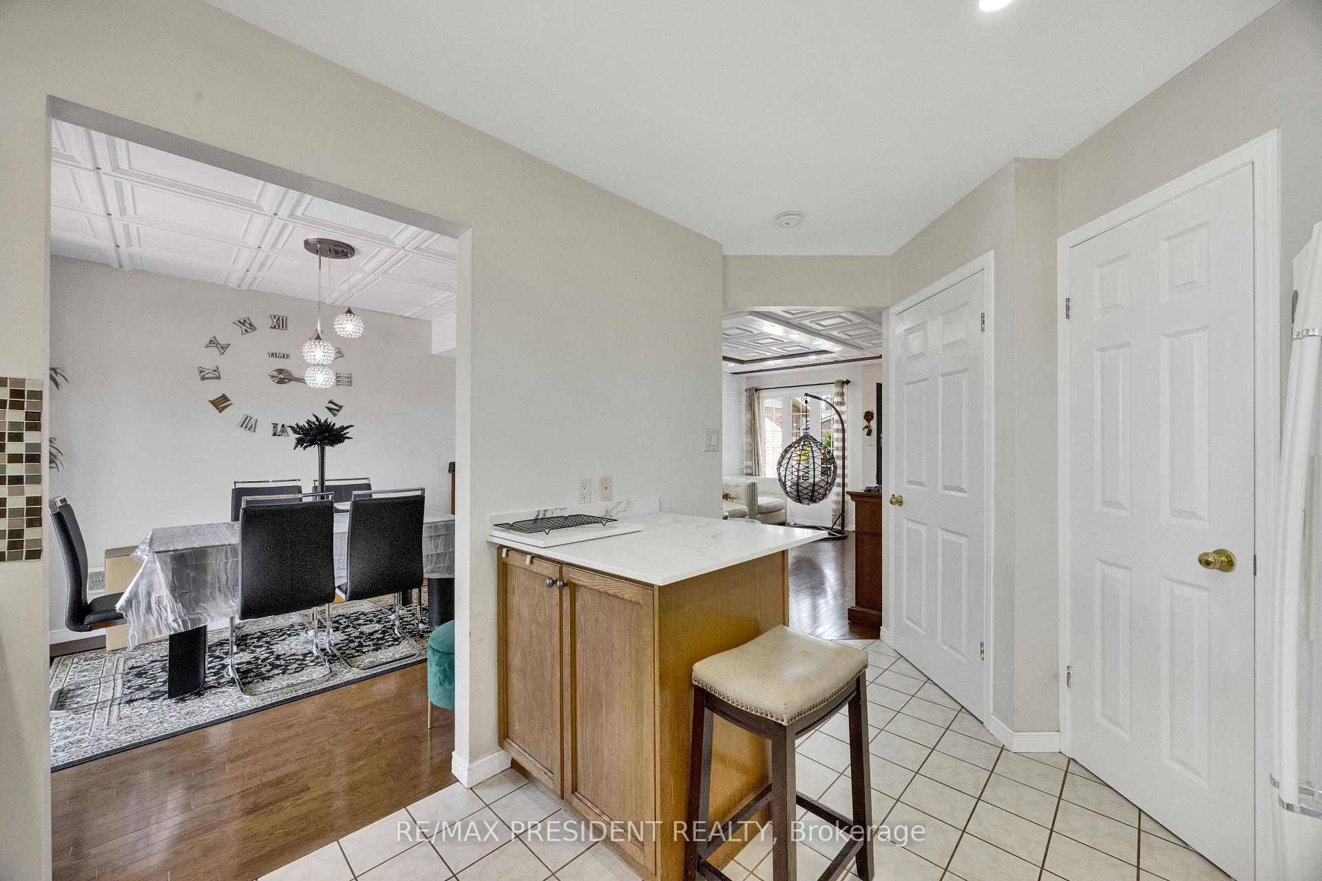 Photo 12 of Unit 18, 10 Chalkstone Drive, London, South X — HOMEH