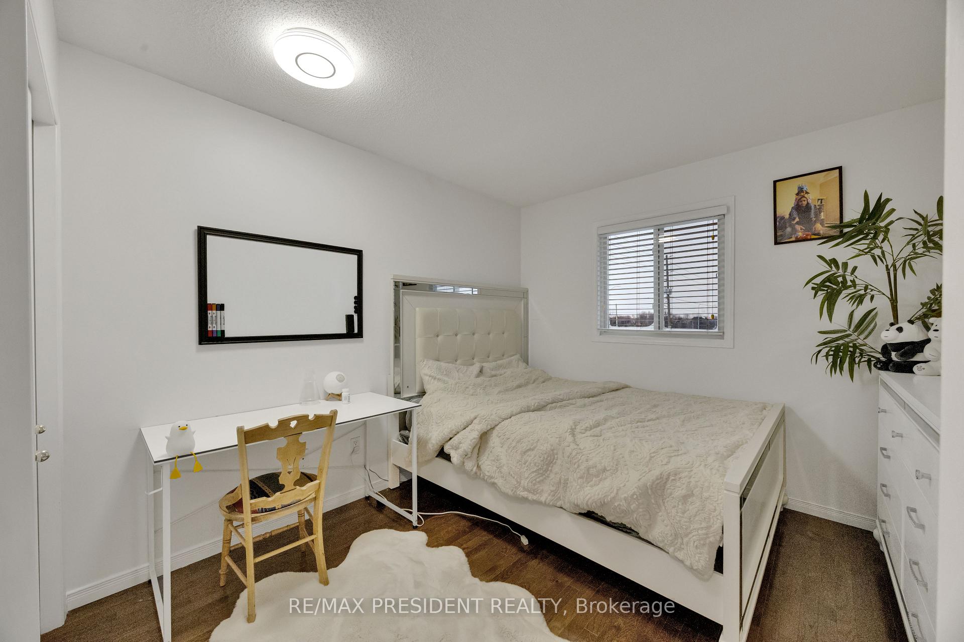 Photo 20 of Unit 18, 10 Chalkstone Drive, London, South X — HOMEH