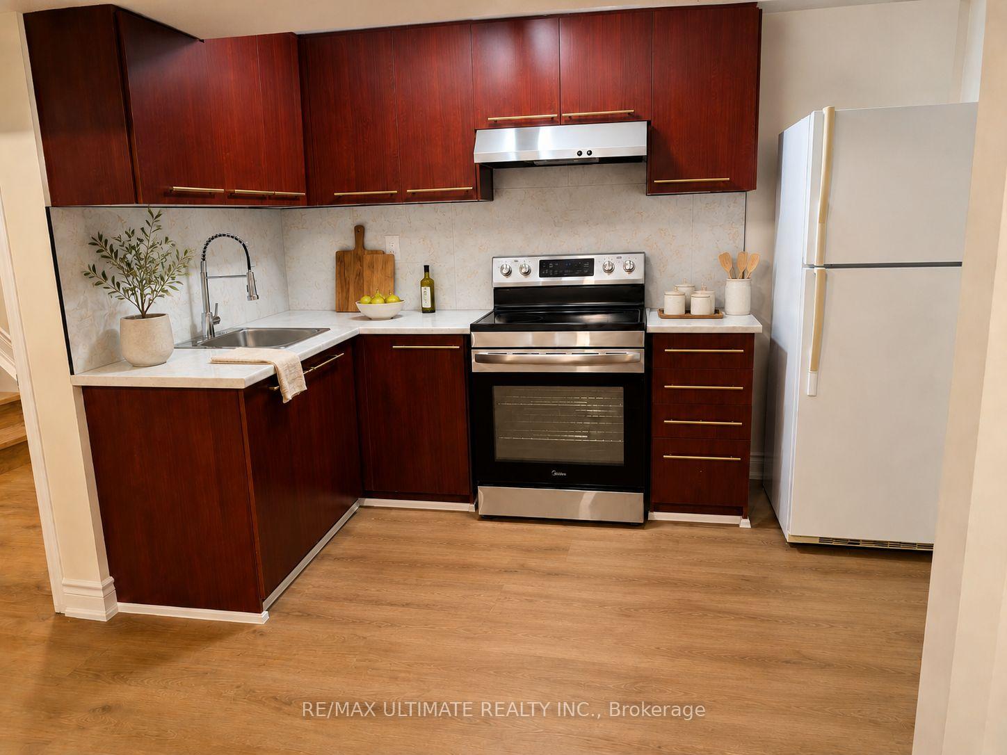 Photo 4 of 3434 Crimson King Circle, Mississauga, Lisgar — HOMEH