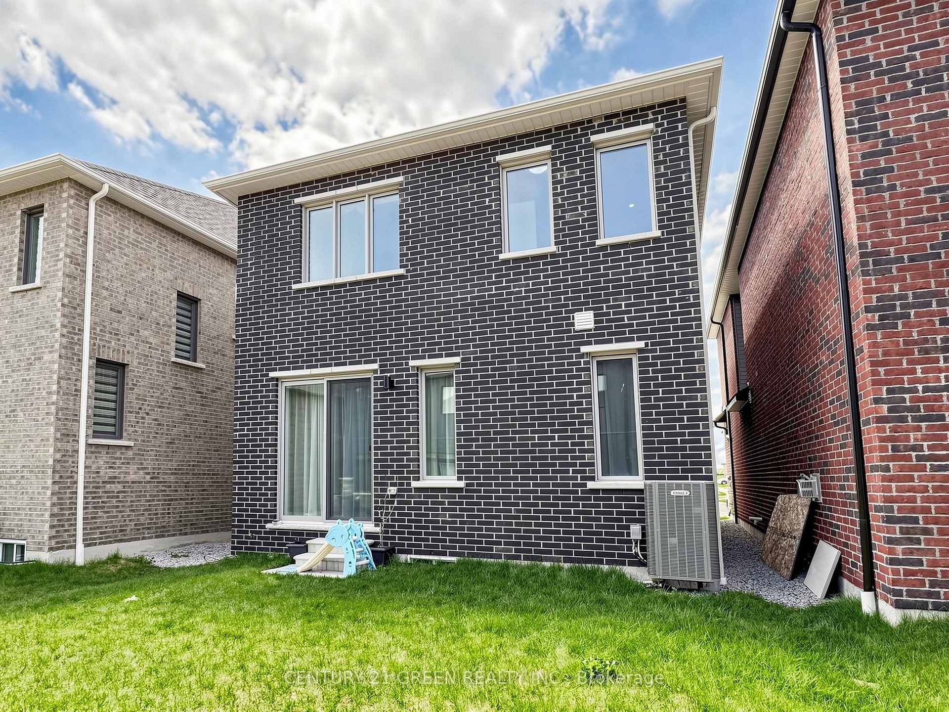 Photo 40 of 3089 Blazing Star Avenue, Pickering, Rural Pickering — HOMEH