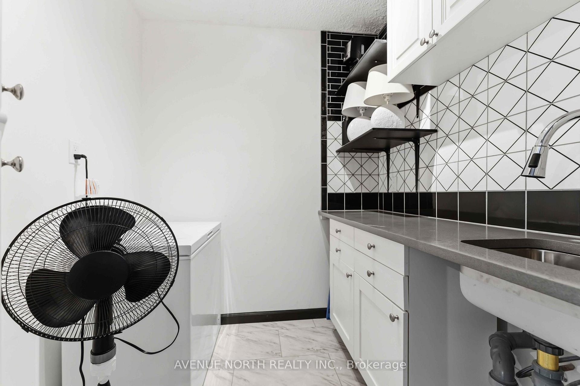 Photo 22 of Unit 908, 500 Laurier Avenue W, Ottawa, Ottawa Centre — HOMEH
